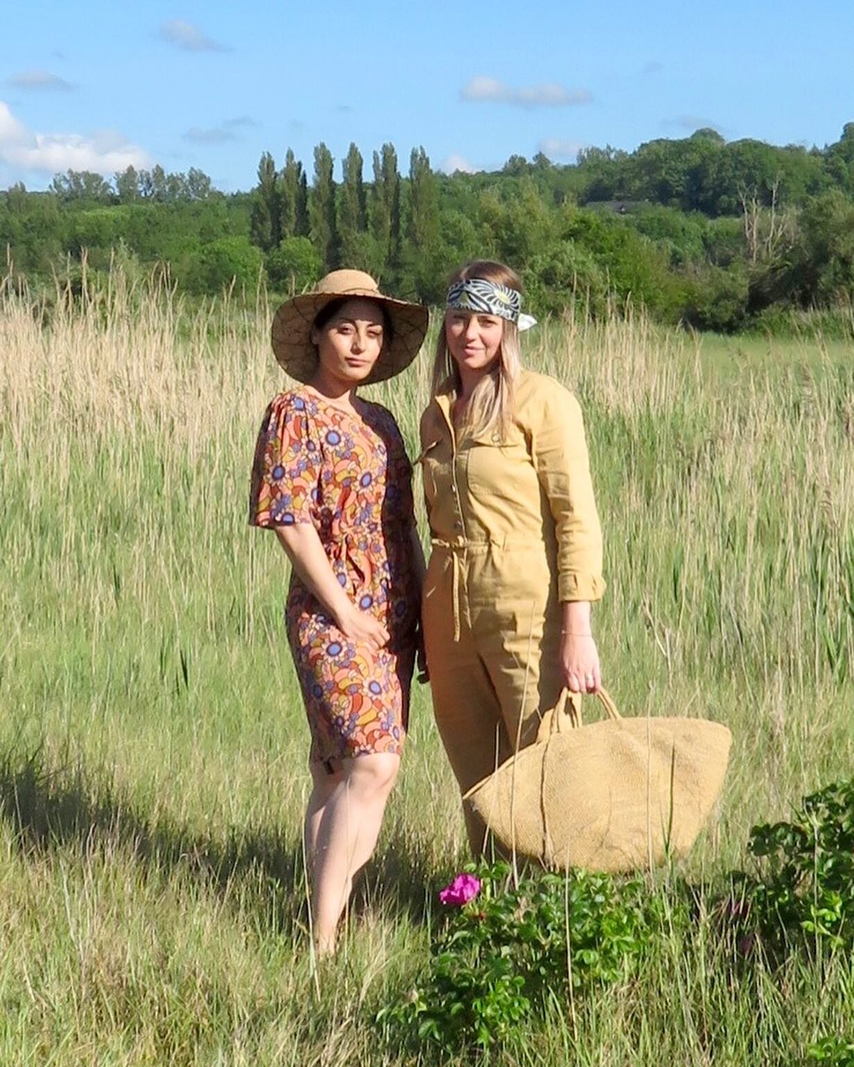 Petite pause bucolique humeur &quot;fleurs des champs&quot; ou &quot;&eacute;pi de bl&eacute;&quot;.. &agrave; vous de vous r&eacute;inventer !

#normandie #honfleurboutique #kinglouie #bensimon #combinaison #levoyageenpanier #lesbellesvagabondes #so