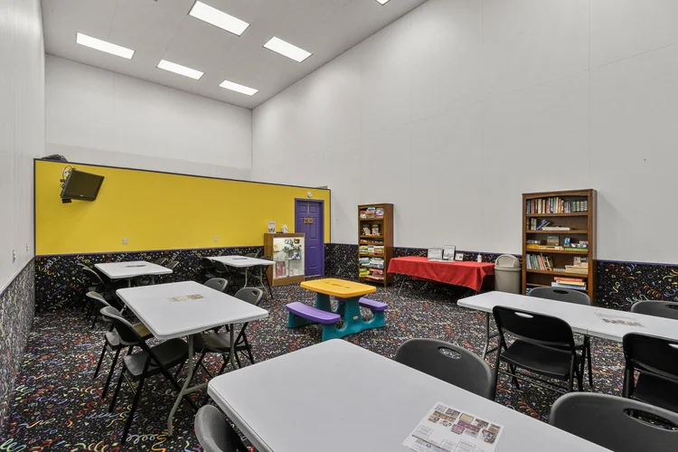 Carver Flats - kitchen