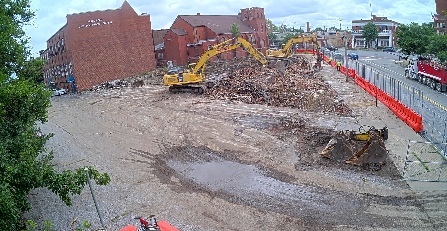  Demolition progress of the Greenline building. 