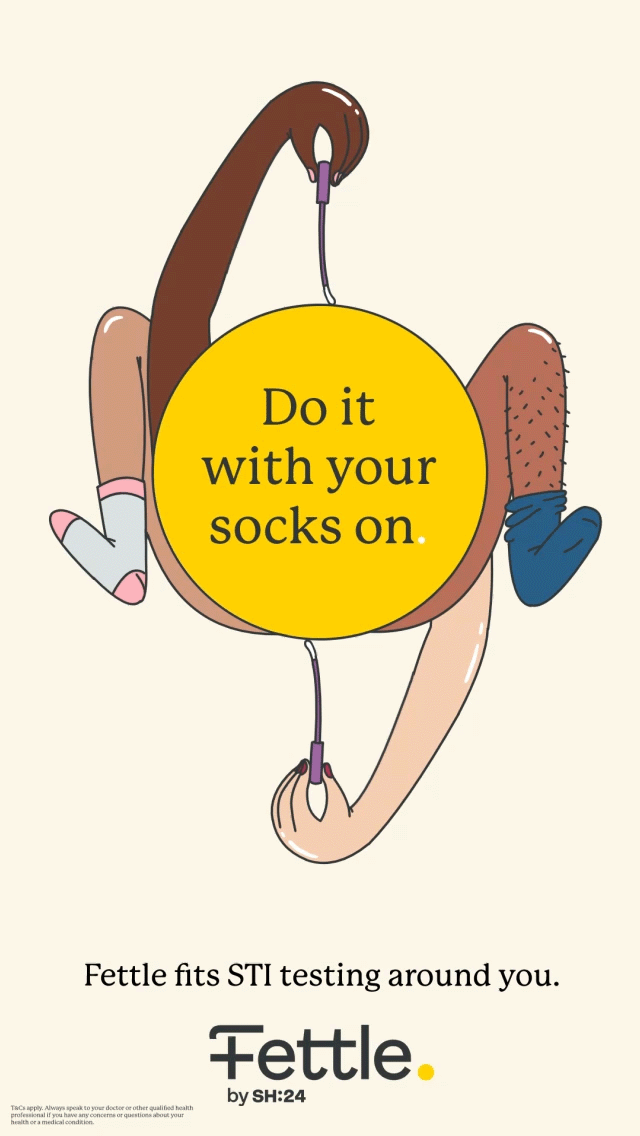 SocksOn_interstitial copy.gif