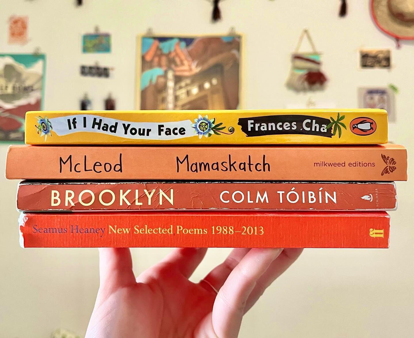 Warm colors for a snowy day ☀️🌨

I&rsquo;m getting ready to stay in and read this weekend as the weather here in Chicago cools down again. What are you reading this weekend?