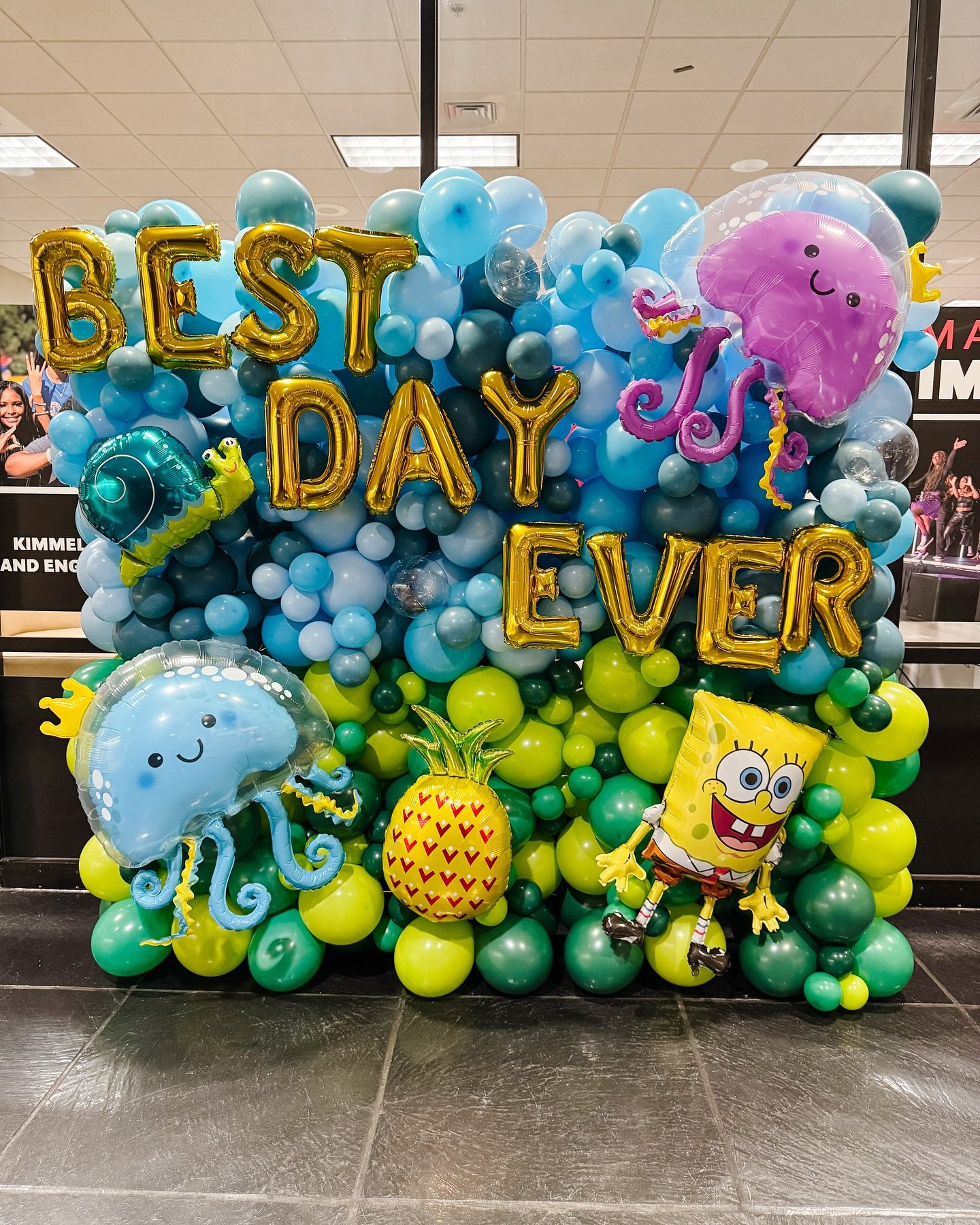🍍SIUE Springfest🍍
Who lives in a pineapple under the sea? Us at SIUE Springfest this week! We brought the SpongeBob vibes with this &ldquo;Best Day Ever&rdquo; balloon backdrop &mdash; the perfect spot for all the pics! Big thanks to @siuedwardsvil
