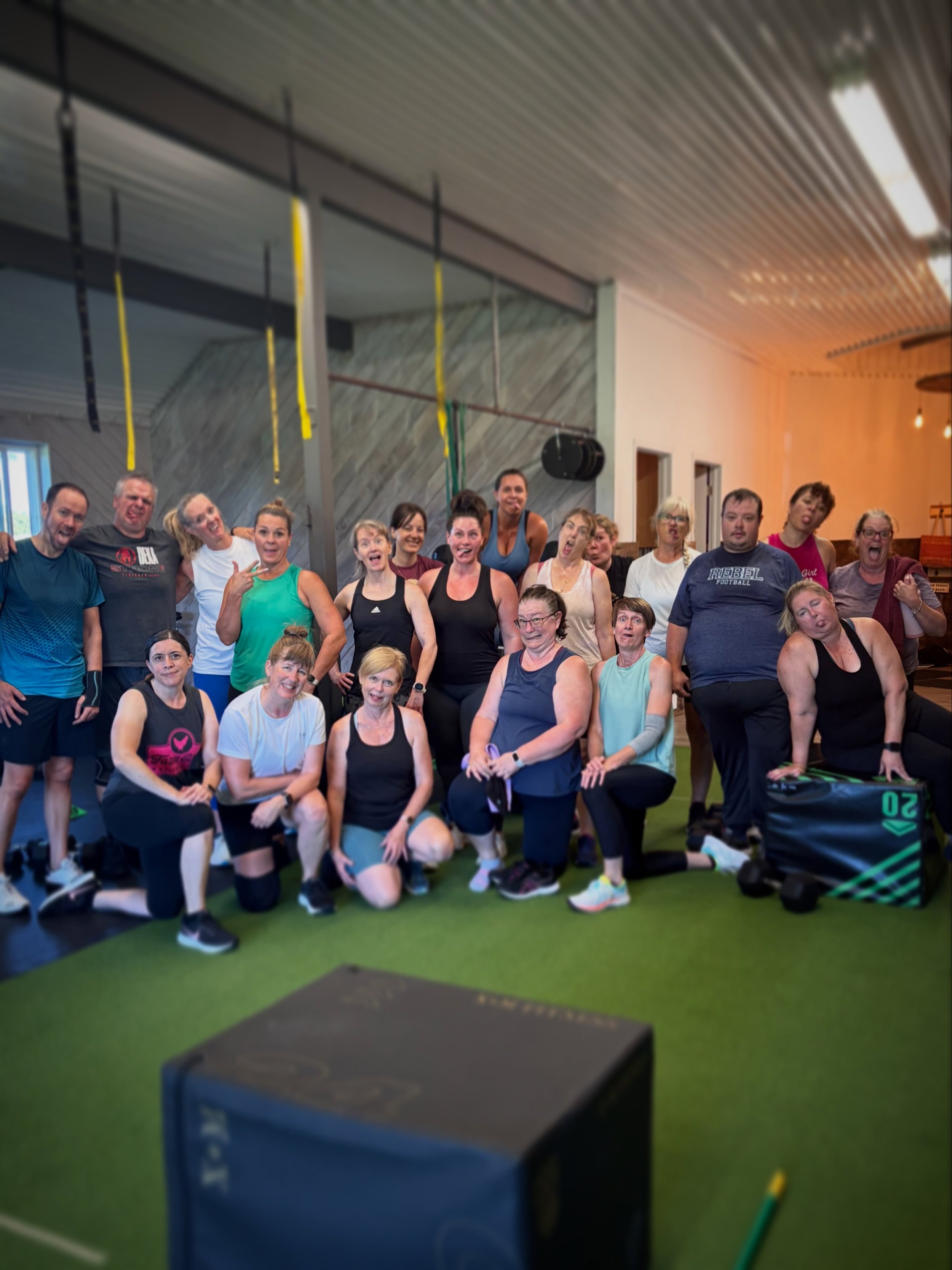 🤦🏼&zwj;♀️Just realized I forgot to post these pics on Labour Day!! 
Wanted to give a shout out to the 2 crazy crews that showed up on Holiday Monday to get their workout in that morning. The first group finished their workout with some interesting 