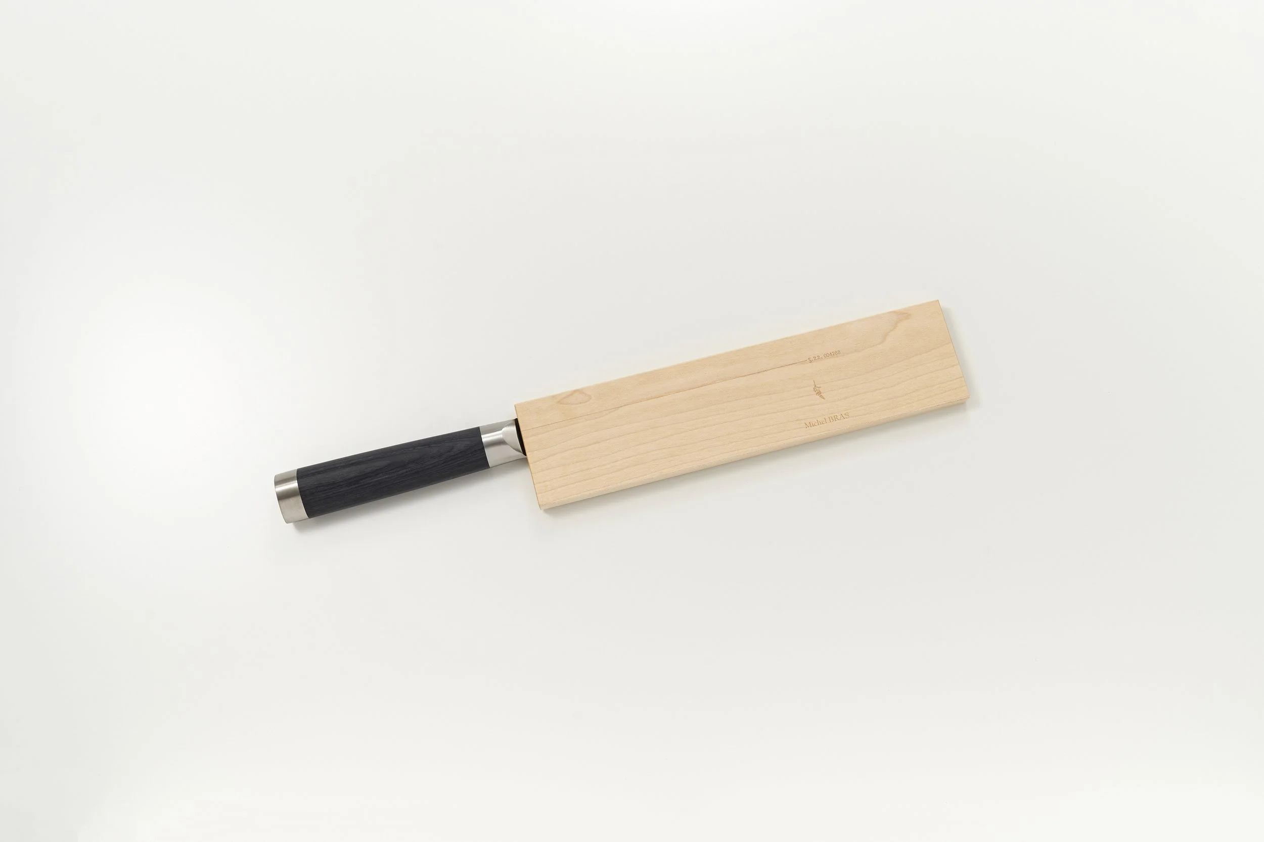 BK-0005_with wooden sheath_01.jpg