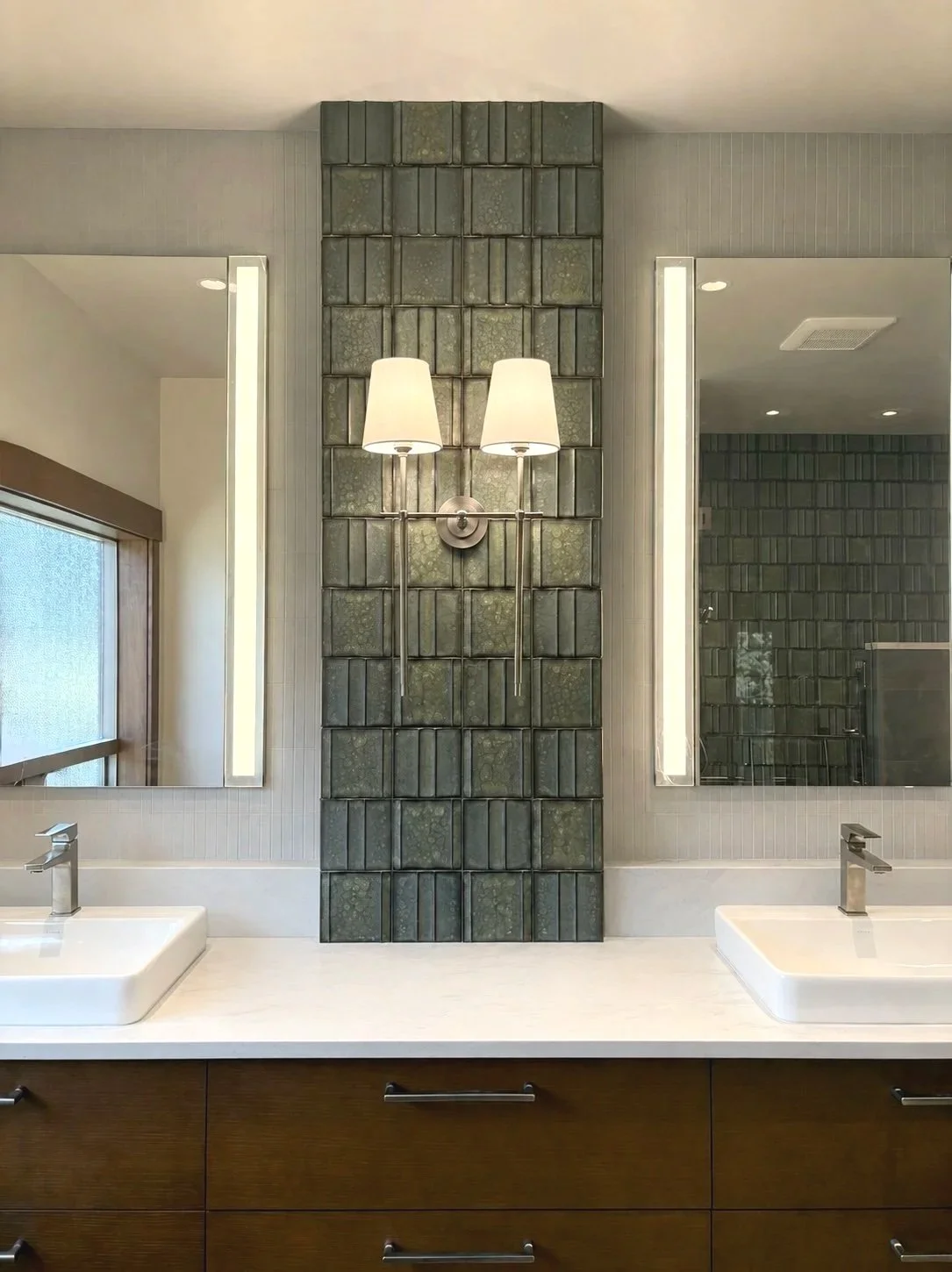 Vanity+on+center.jpg