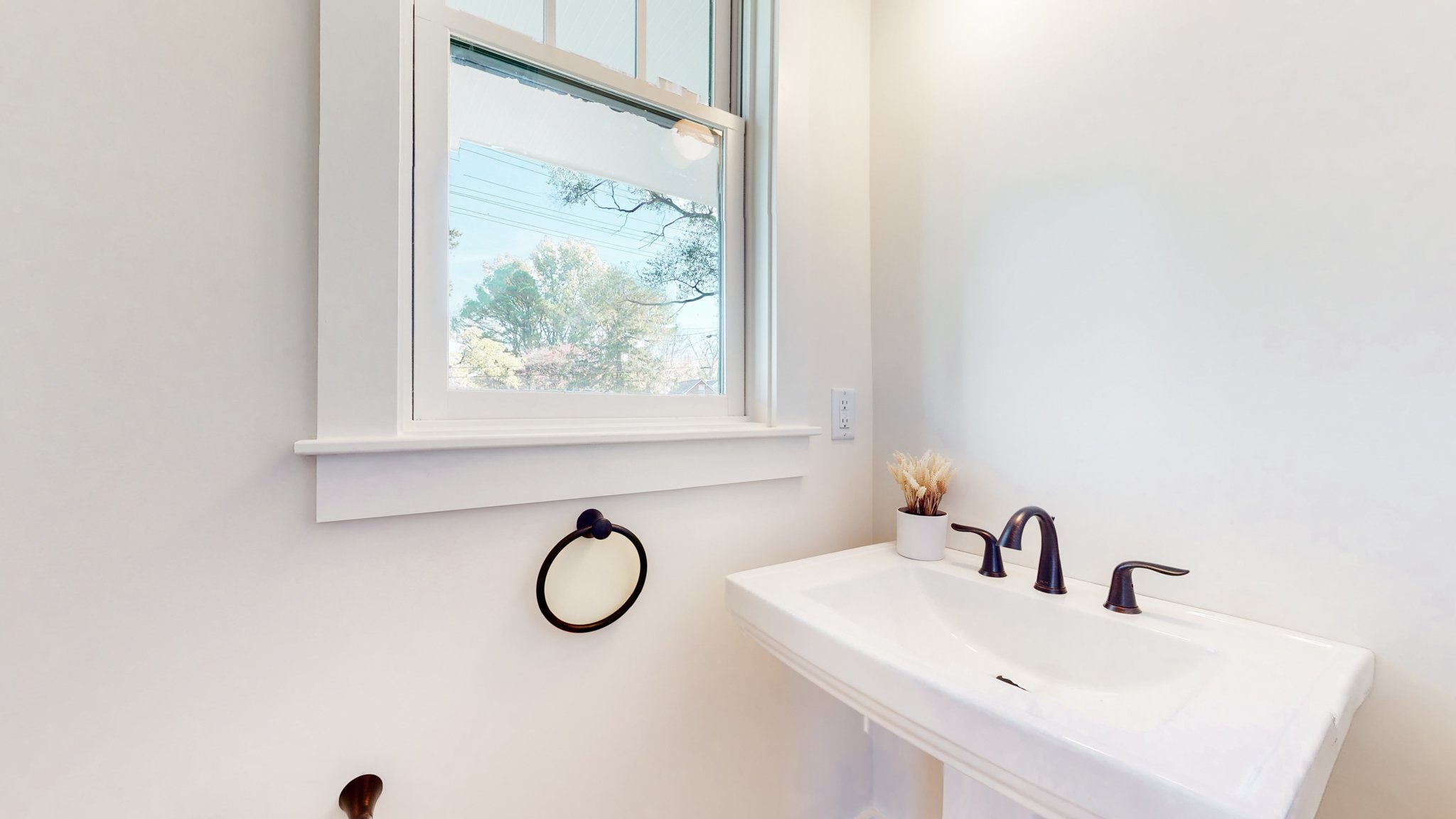 1506 Unit B Rosebank Ave Nashville TN 37206-19.jpg