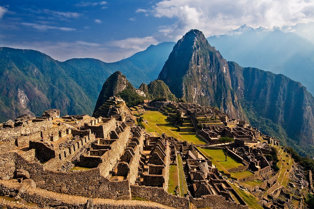 Machu_Picchu,_Peru.jpeg
