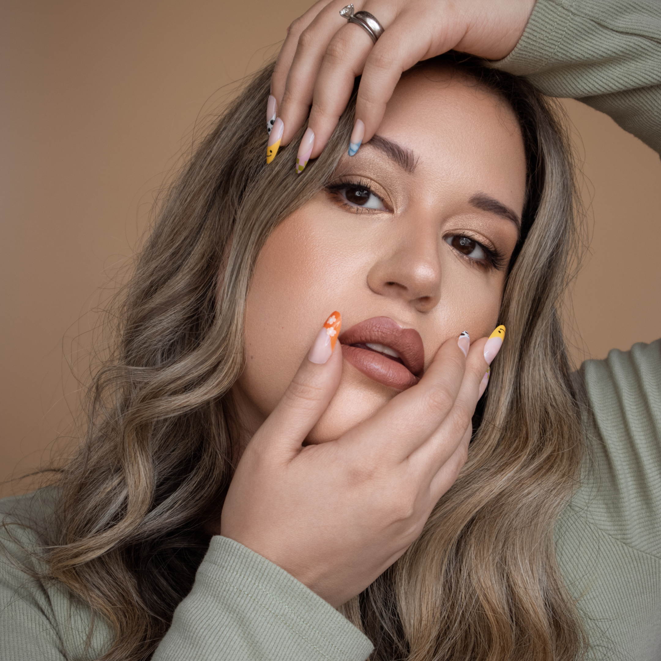 This viral nail trend will make you a baddie.