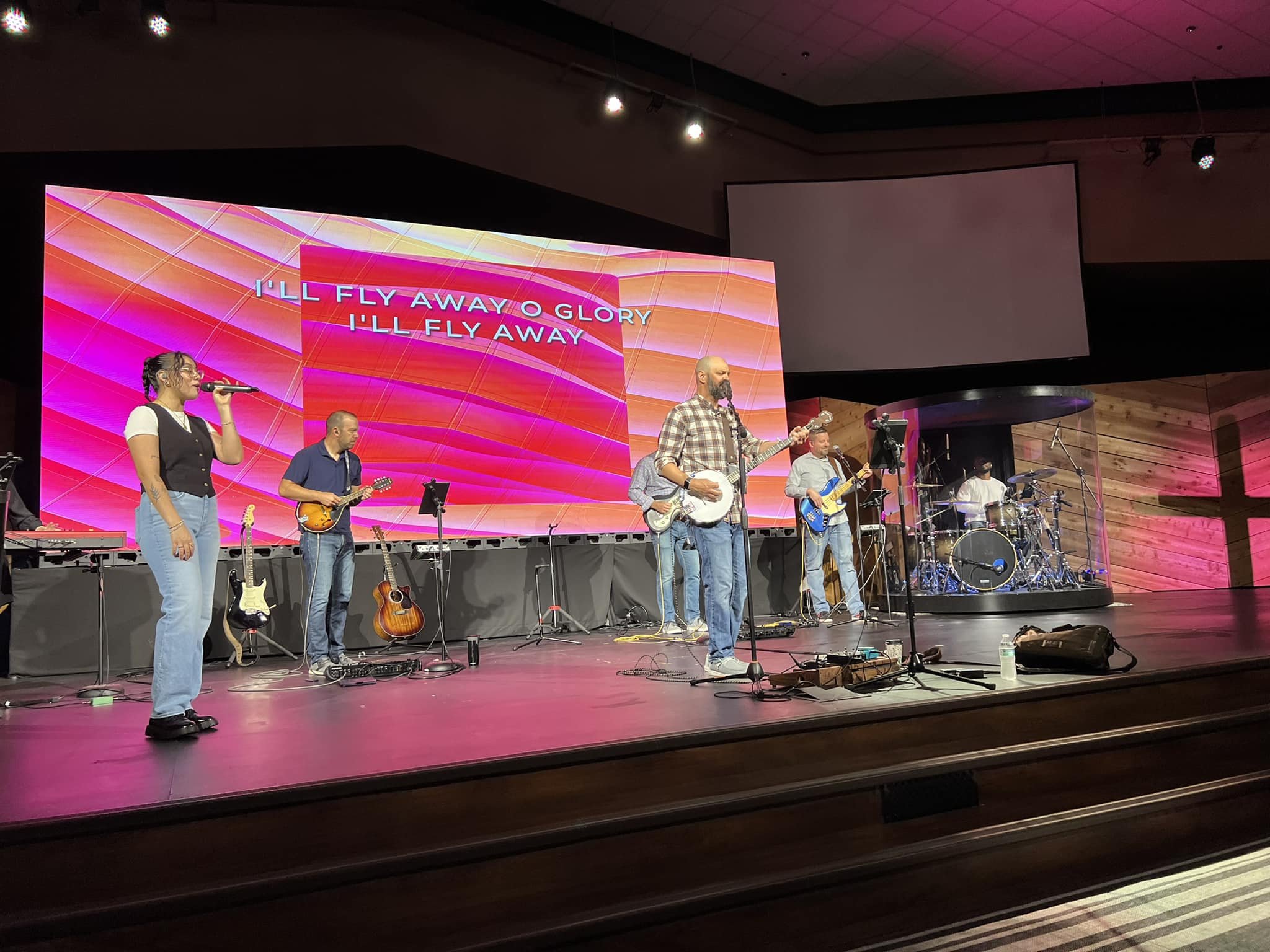Feels like a great morning for a little bluegrass during worship!

See you at 9:30 or 11:00!