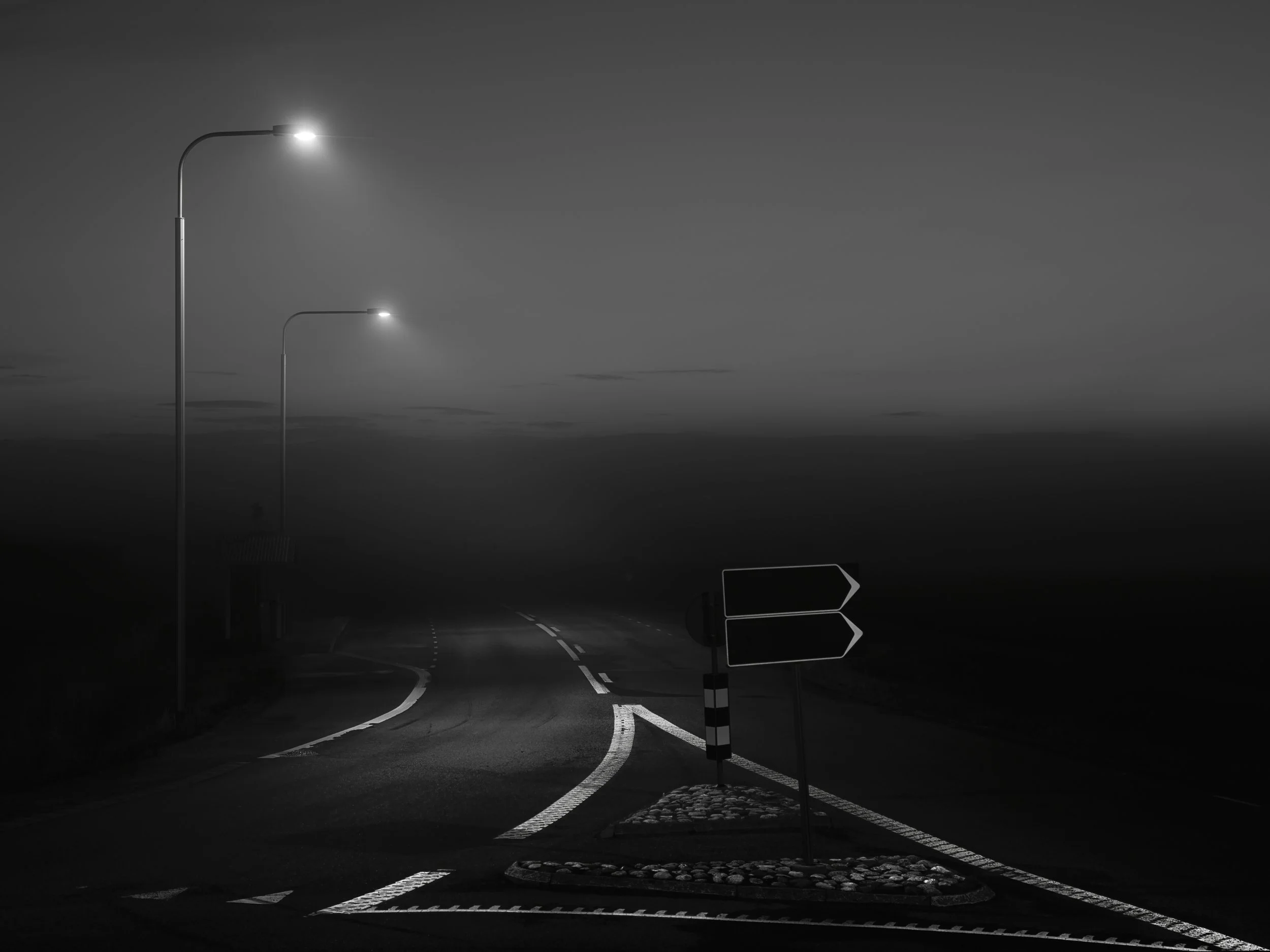 B0012271 Lights Signs and Fading Road