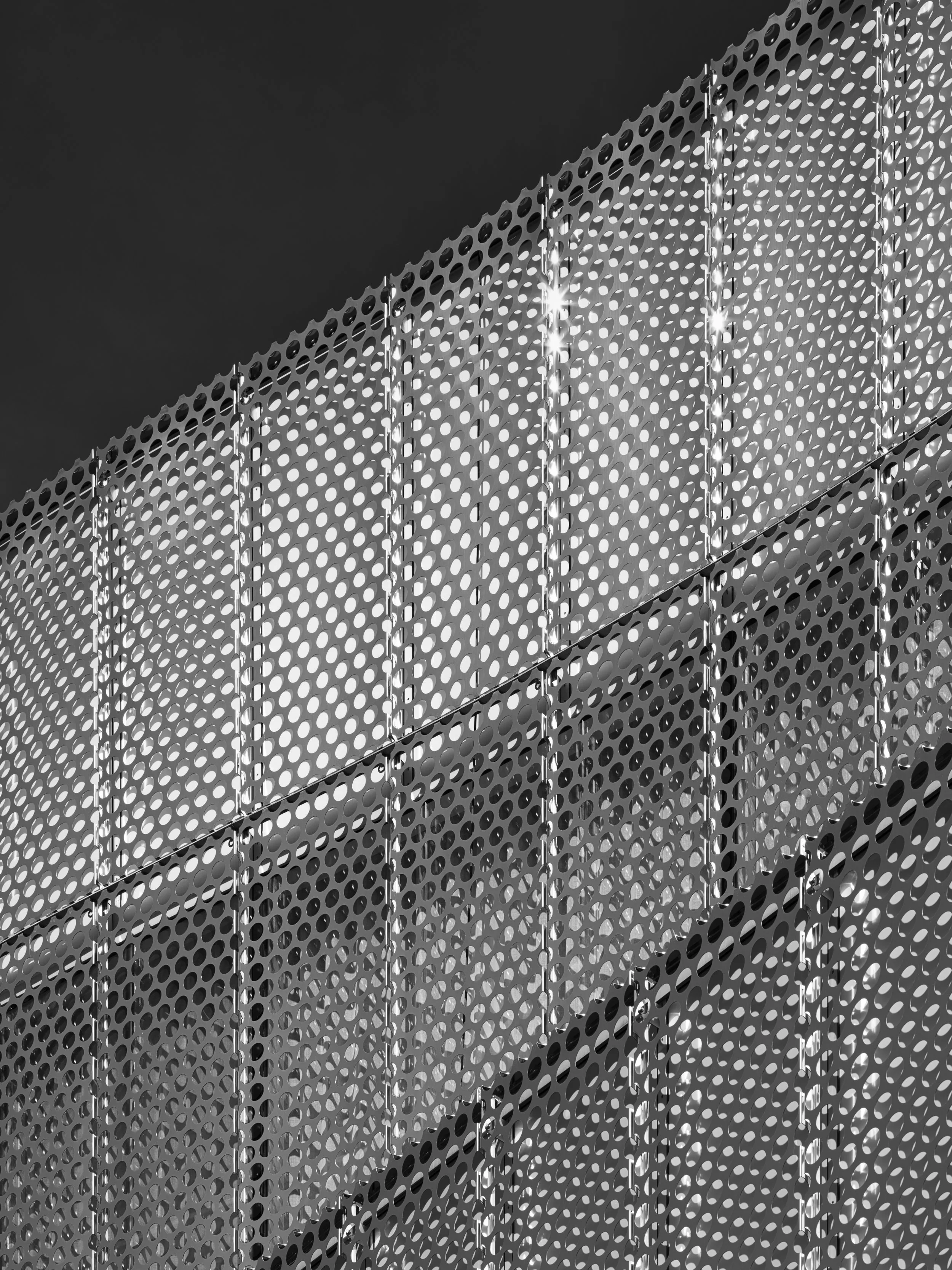 B0003299 Waves Holes Stripes Triangles