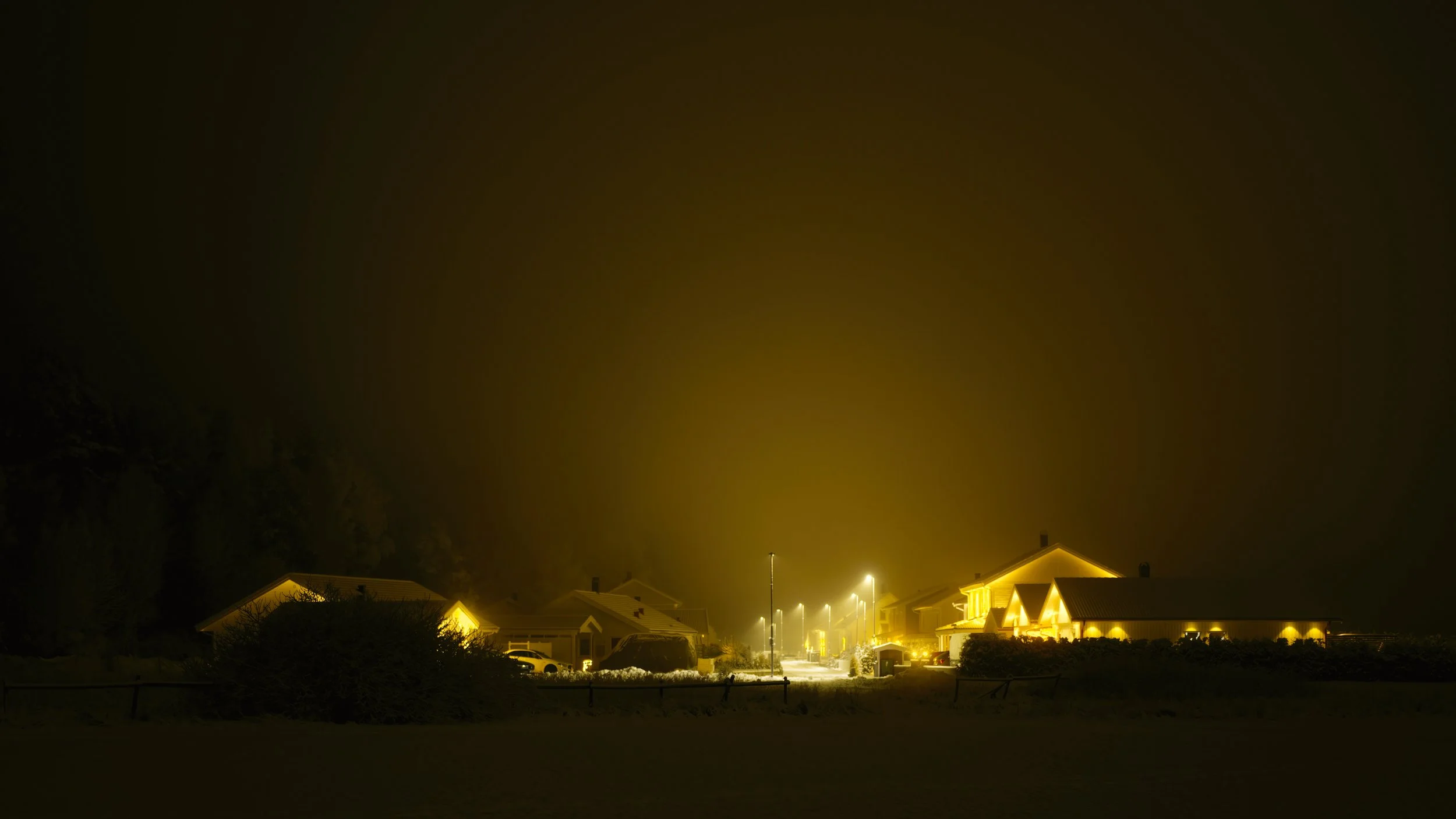 B0000910 Houses in Light
