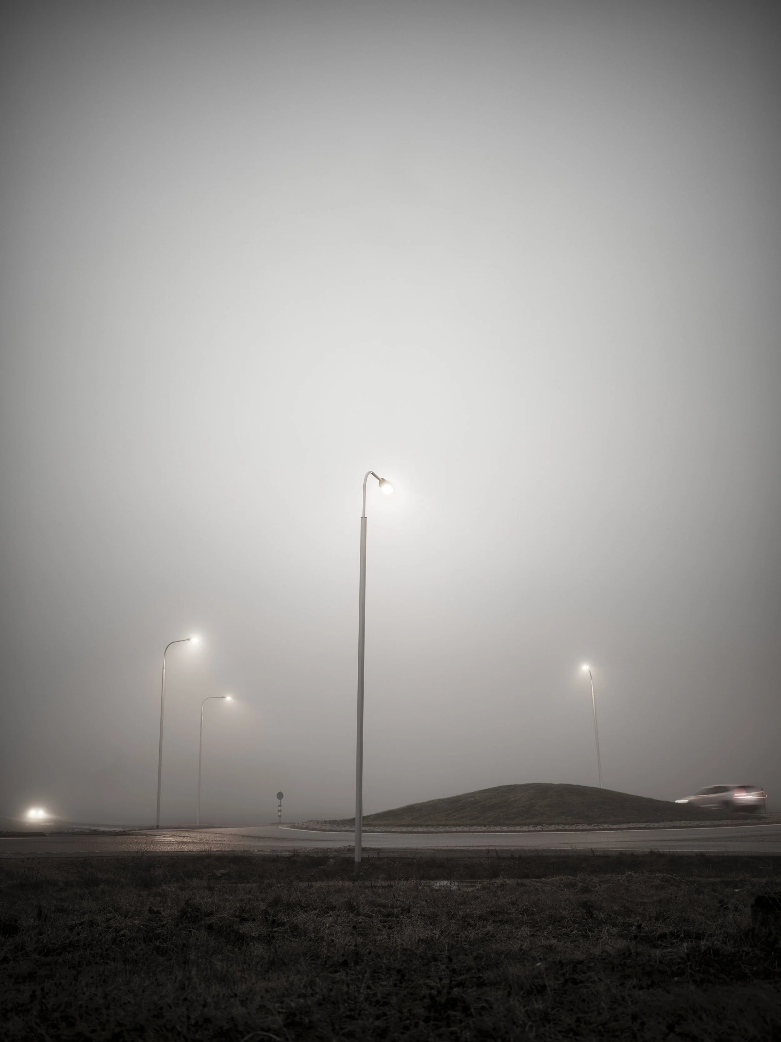 B0001960 Traffic Lights in Fog
