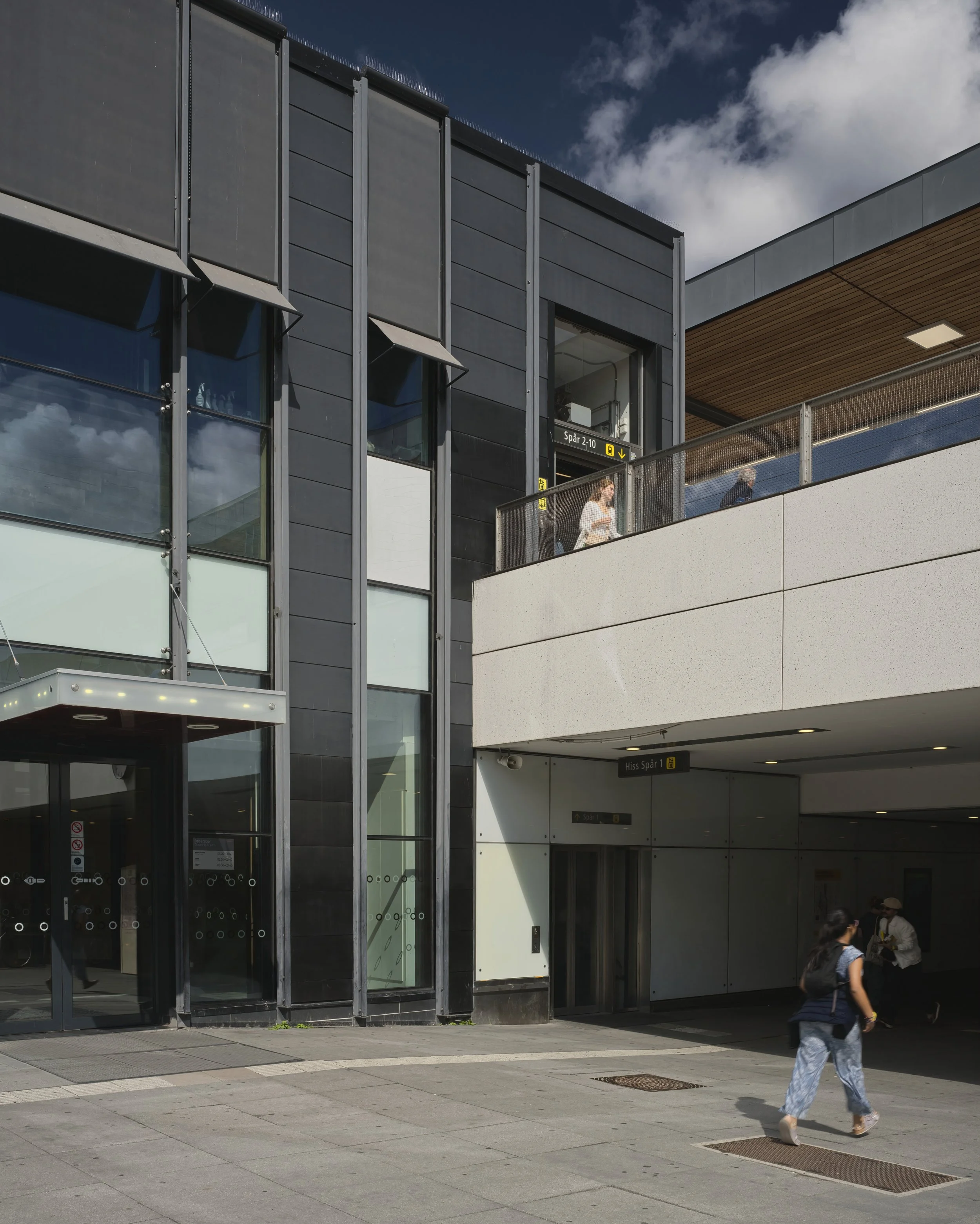 B0044205 Preview.jpg