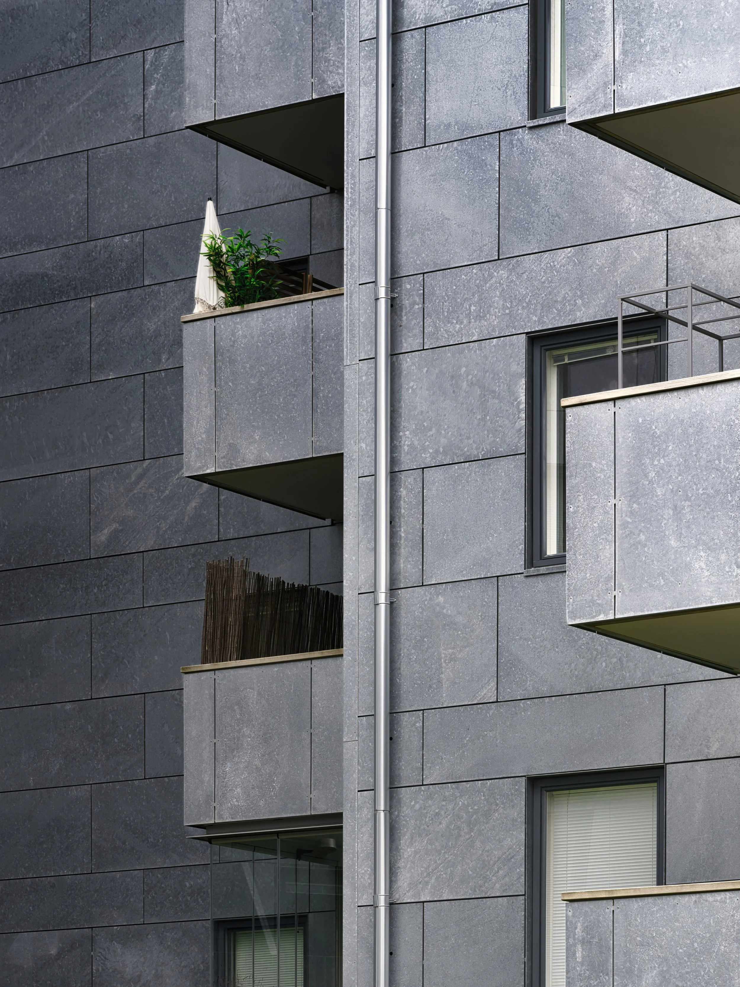 B0047149_2 Preview.jpg