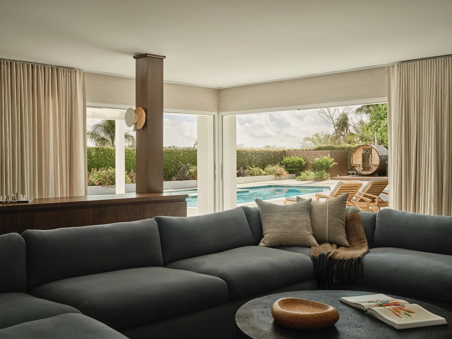 Each remodel is about reimagining a space to better reflect our clients lifestyle. At our Meredith Gardens project, we modernized the interior layout while strengthening the connection to the outdoor living. 

Architecture: @mesastudiodesign 
Interio