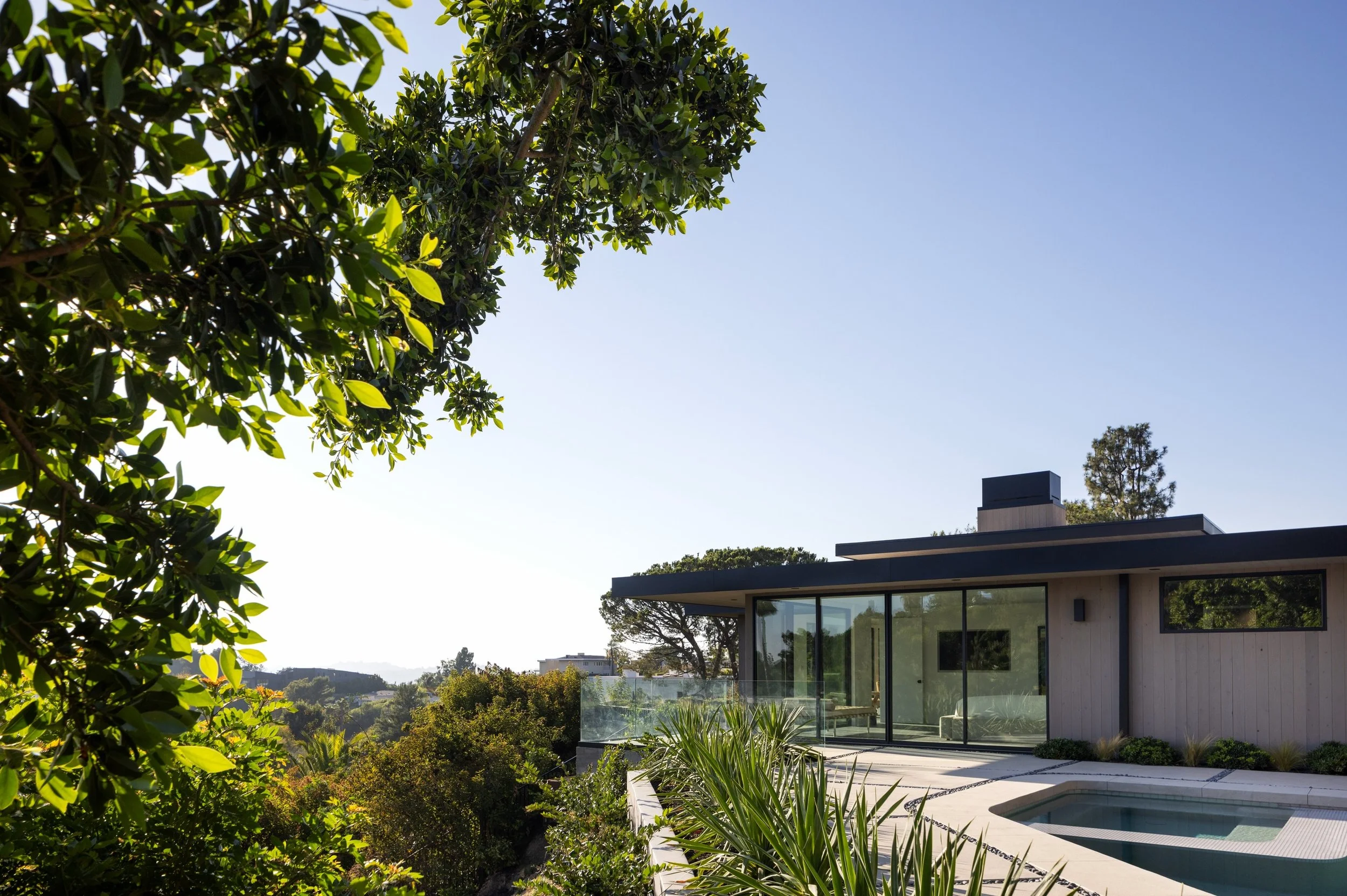 Still dream about our mid century modern revival project from years back. 

📷 @andrewbramasco 

#midcenturymodernrevival #residentialarchitecture #remodel #interiorarchitecture #renovation