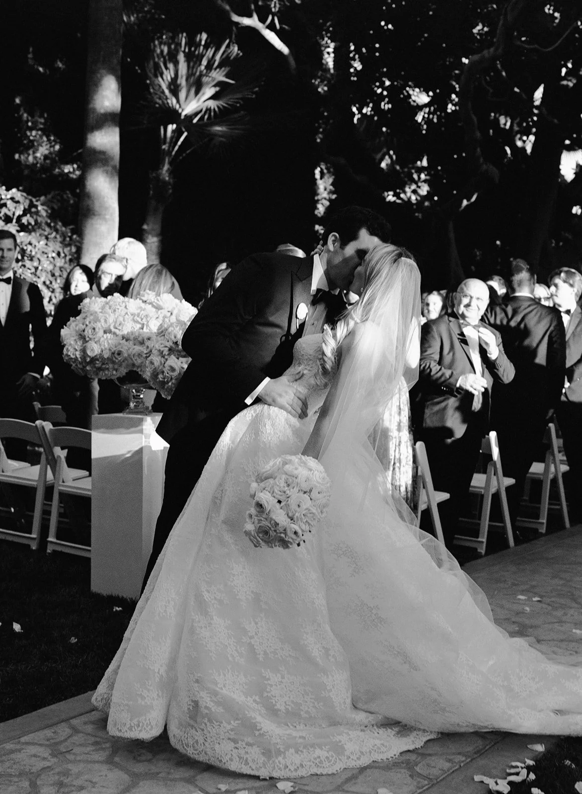 Refined Californian Elegance at the Beverly Hills Hotel | A Black Tie Wedding