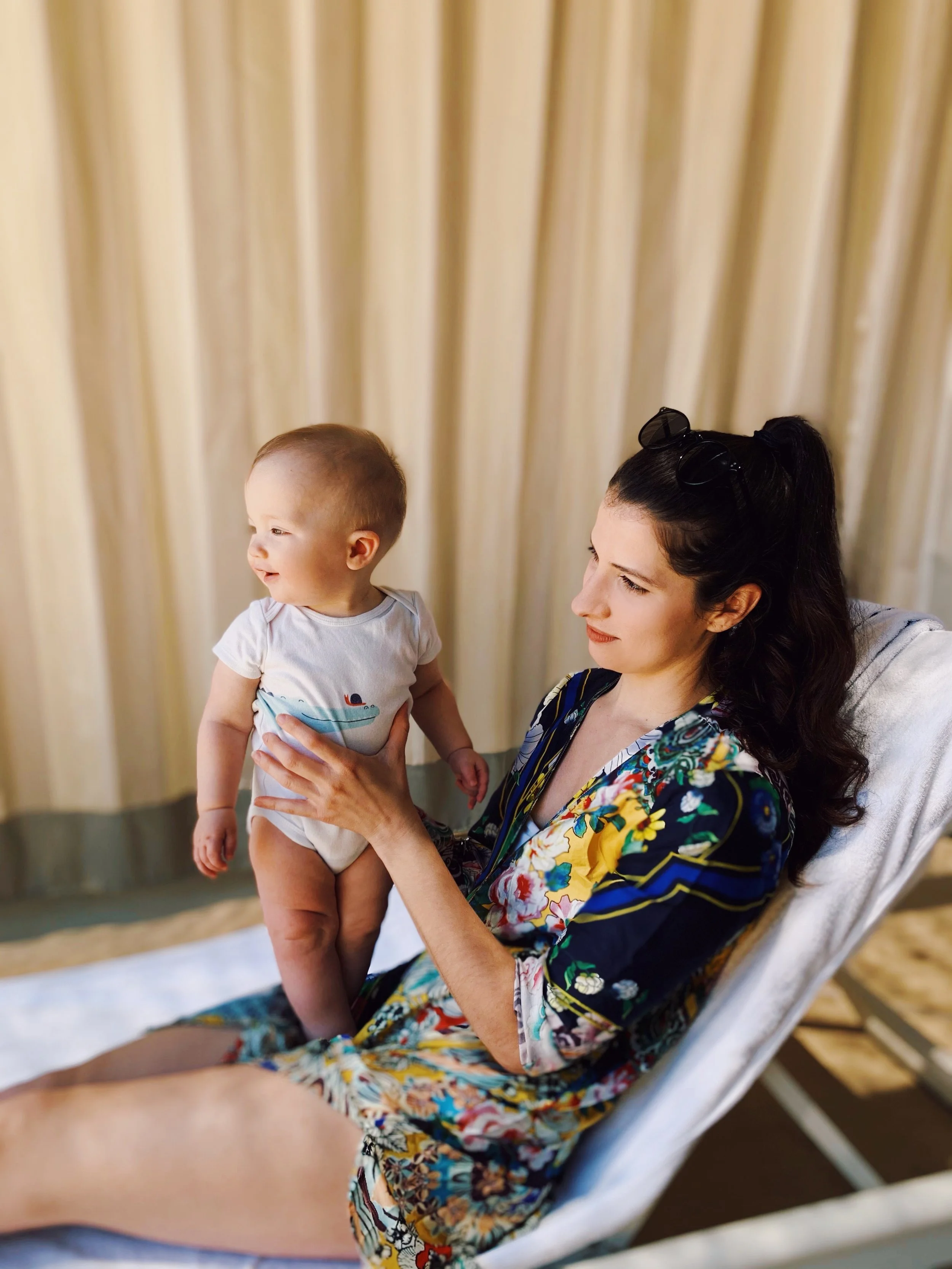 EP 42: Ovulation, Sister Talk And Sex-Ed With Isabella Busa
