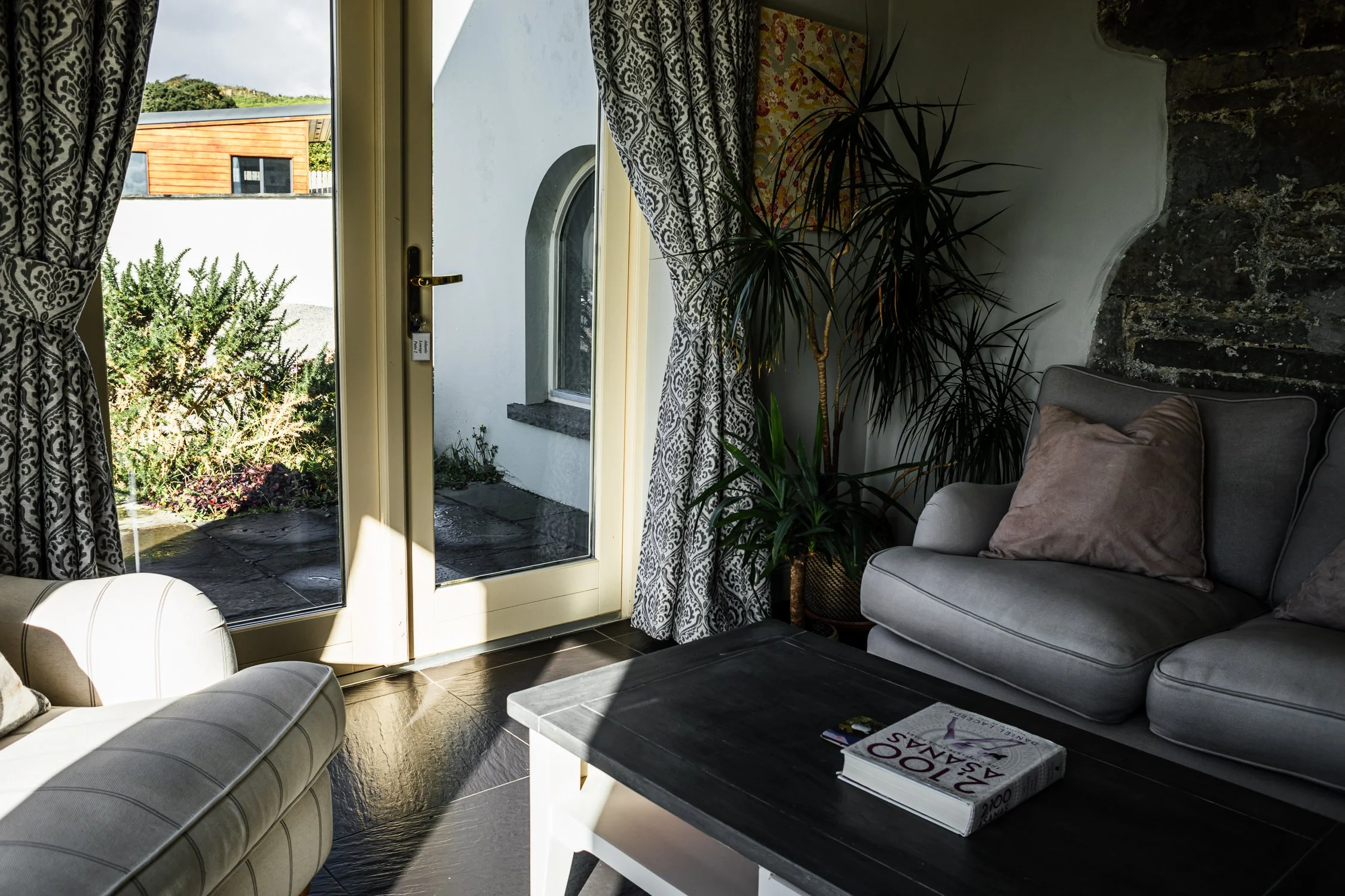 CliffsofMoherretreat - Atlantic lounge sunroom2.jpg