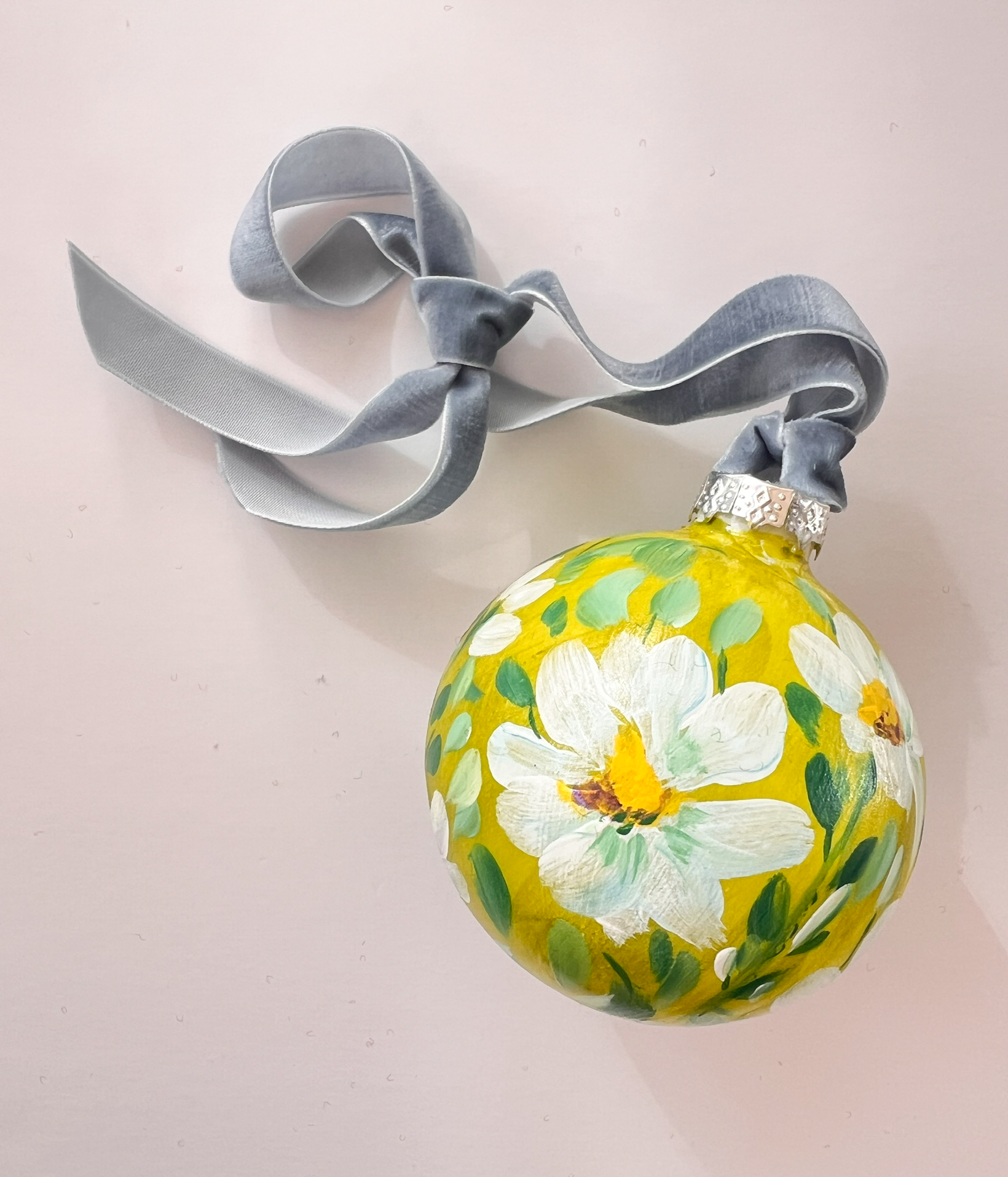 Ornamentwintersunshine.png