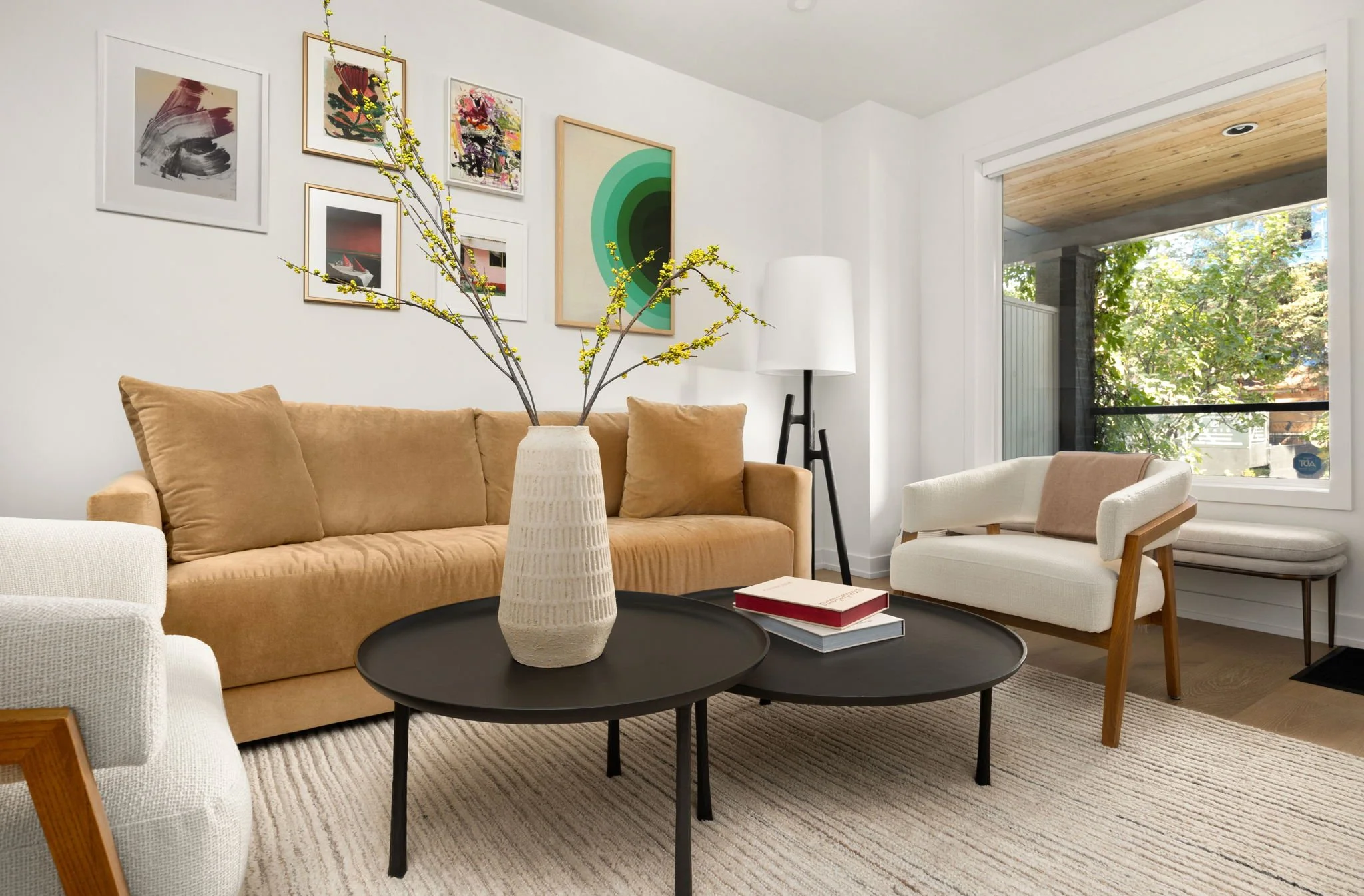 24-web-or-mls-021- 148 1_2 Bellwoods Ave, Toronto, ON.jpg