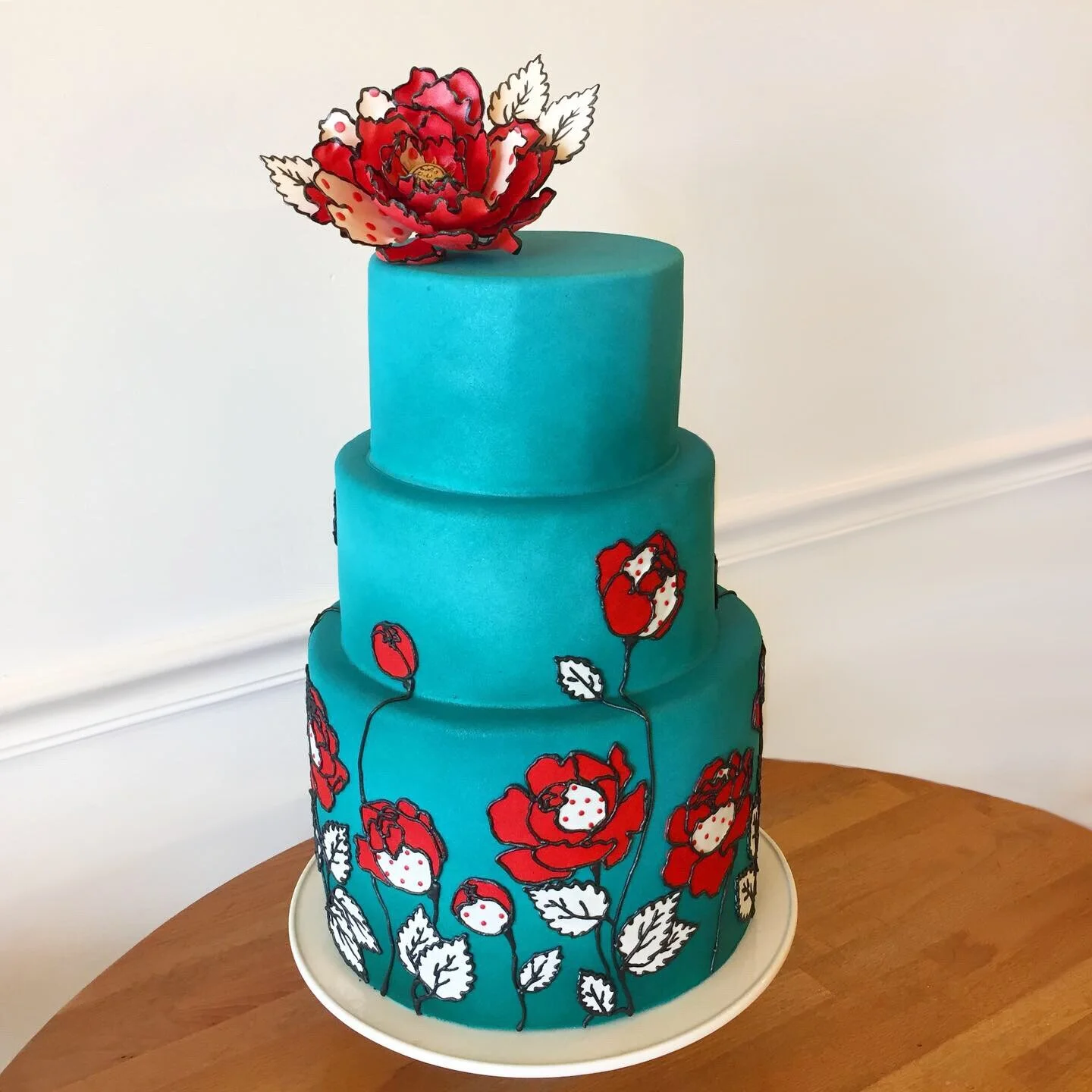 Red Poppies Cake