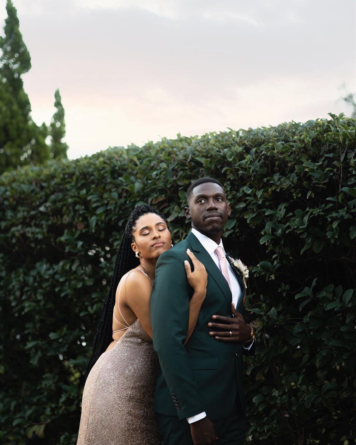 🥂 Cheers to Year 1 and to many more 🍾

Bride: @jessicasoleyn 
Groom: @srvnt.yhwh 
Planner: @averylovelywedding_ 
Photo : @pscostudios 
Venue : @davisislandsgcevents 

#tampaweddings #tampaphotographer #beautifulcouple