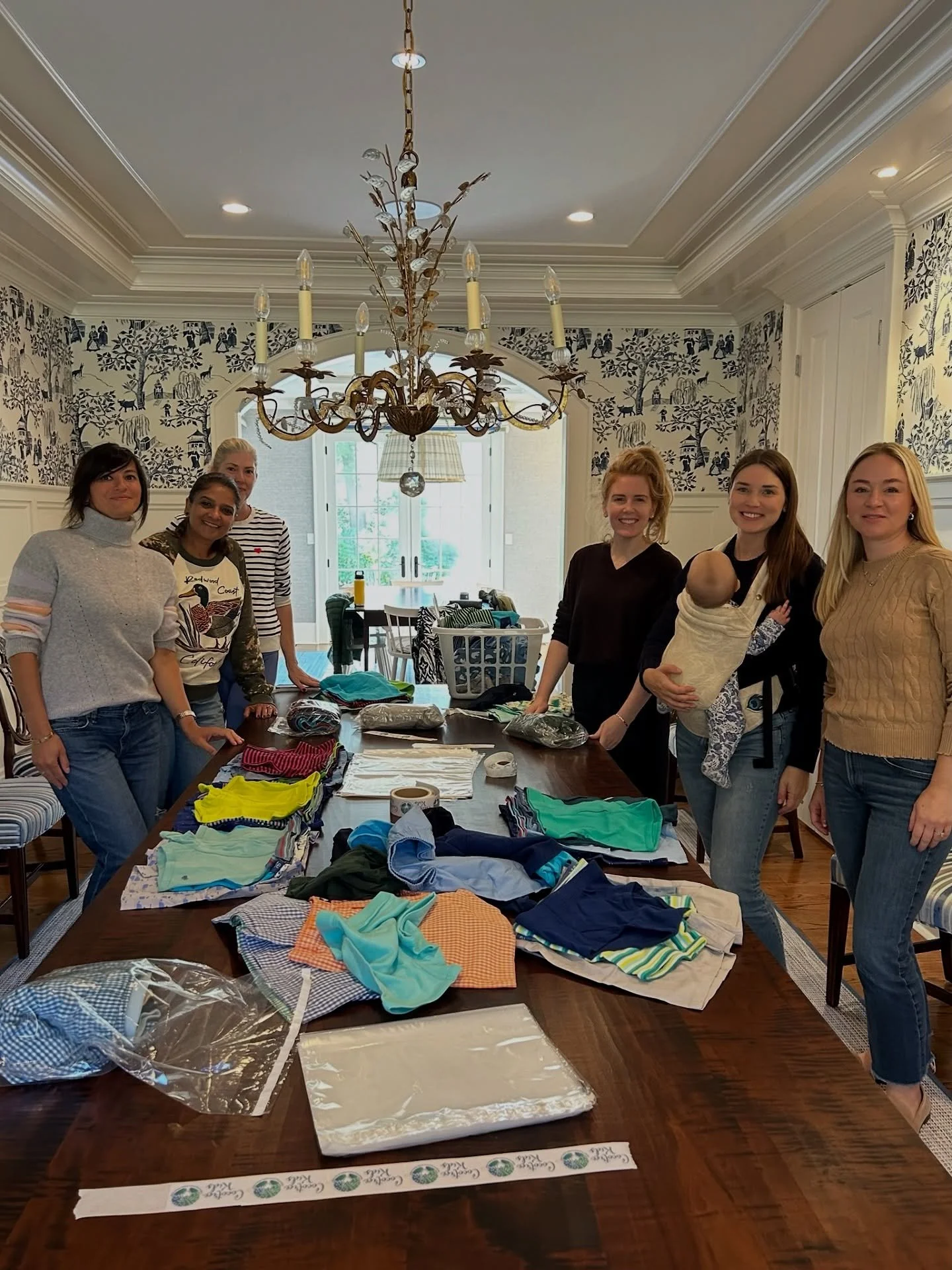 Thank you to the @wellesleyjuniors for making an incredible impact! They sorted 1,853 pairs of underwear by size and packed 1,316 pairs of underwear for 188 kids! 

All underwear was donated by our amazing partner @wearluckyandme to help us fulfill o