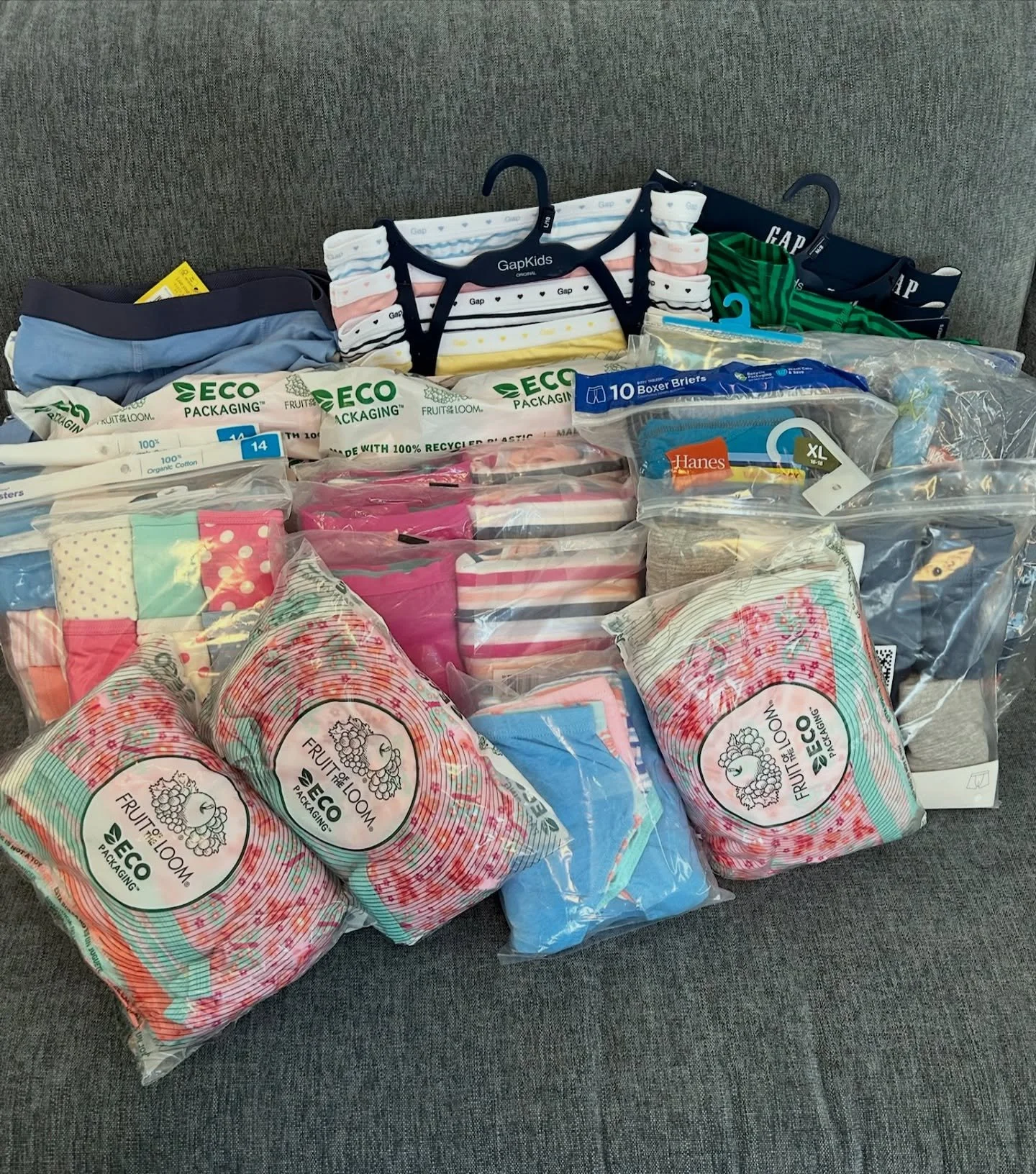 It takes a village and @amomsvillage brought theirs together and showed up for kids across Massachusetts with their recent underwear drive for Cocotree Kids! 

Together they collected 292 pairs of underwear for underserved kids across Massachusetts. 