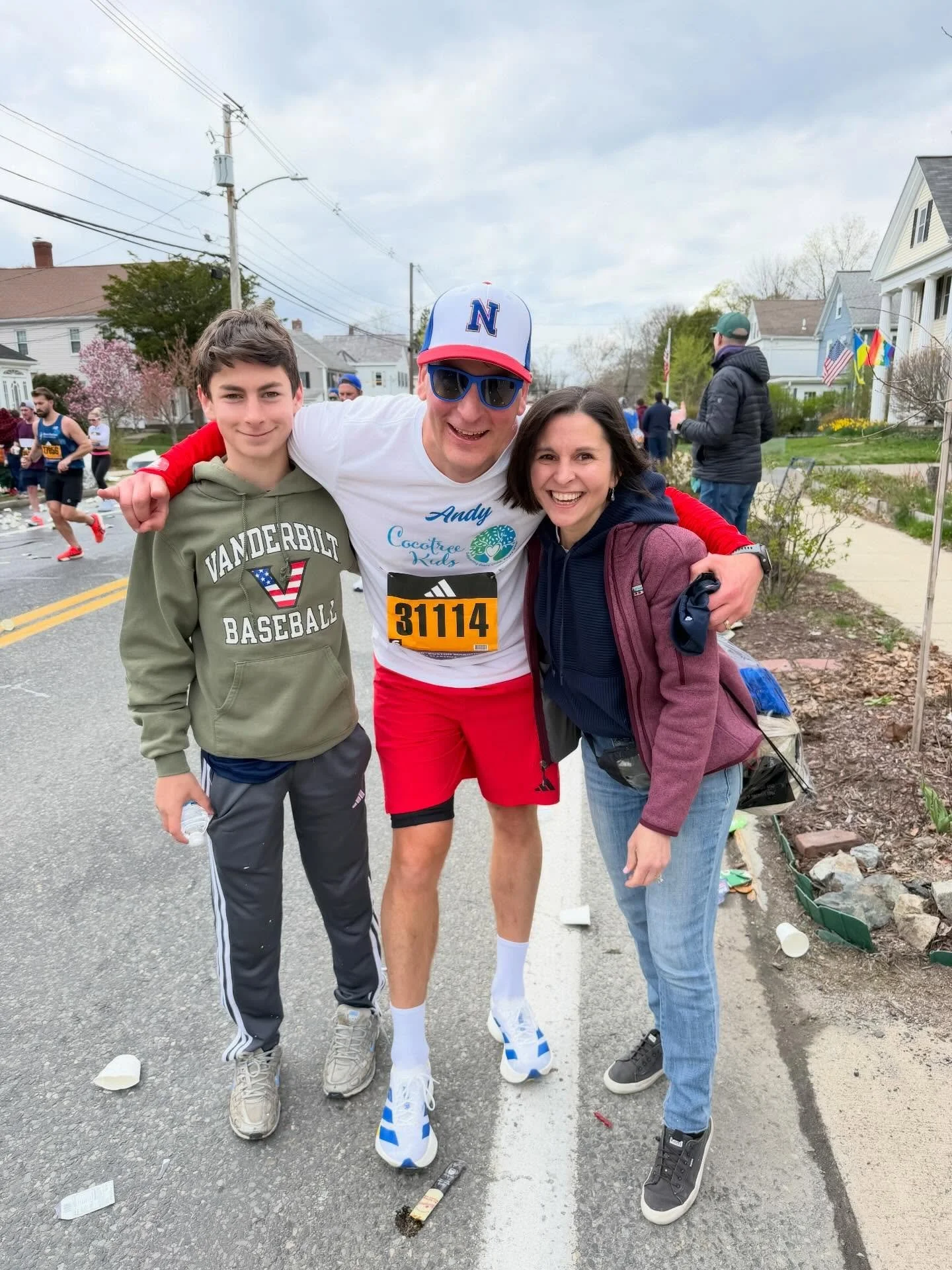 Go Andy! 🏃🏽🔥

We were so psyched to see @the.bossman.40 running yesterday through Natick! He crushed his time, clocking in just under four hours, which was his personal goal! He also crushed his fundraising goal, bringing in $5,675 for Cocotree Ki