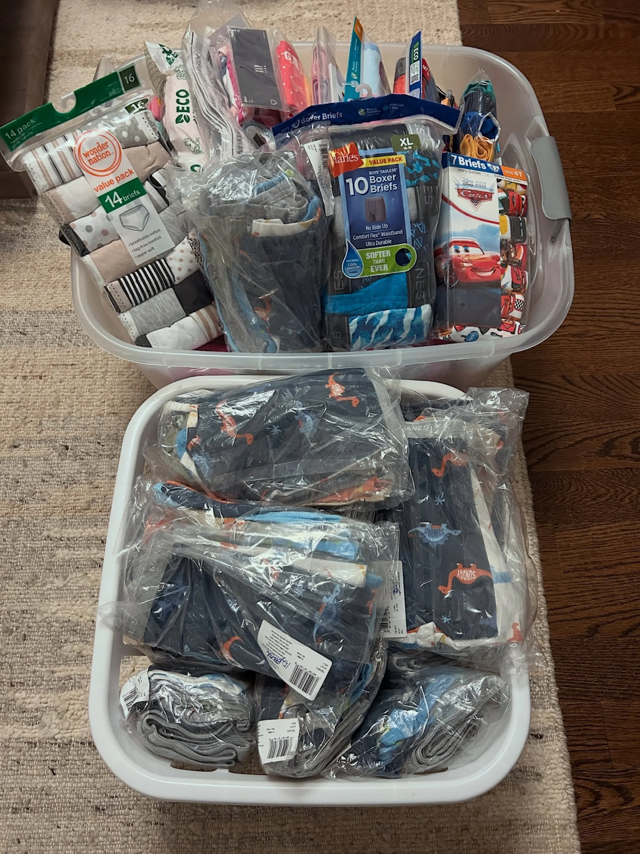 A huge thank you to Chickering Elementary School in Dover for collecting 559 pairs of underwear at their recent drive! Students came together and collected enough underwear to give dignity and security to 79 kids across Massachusetts! 

We love seein