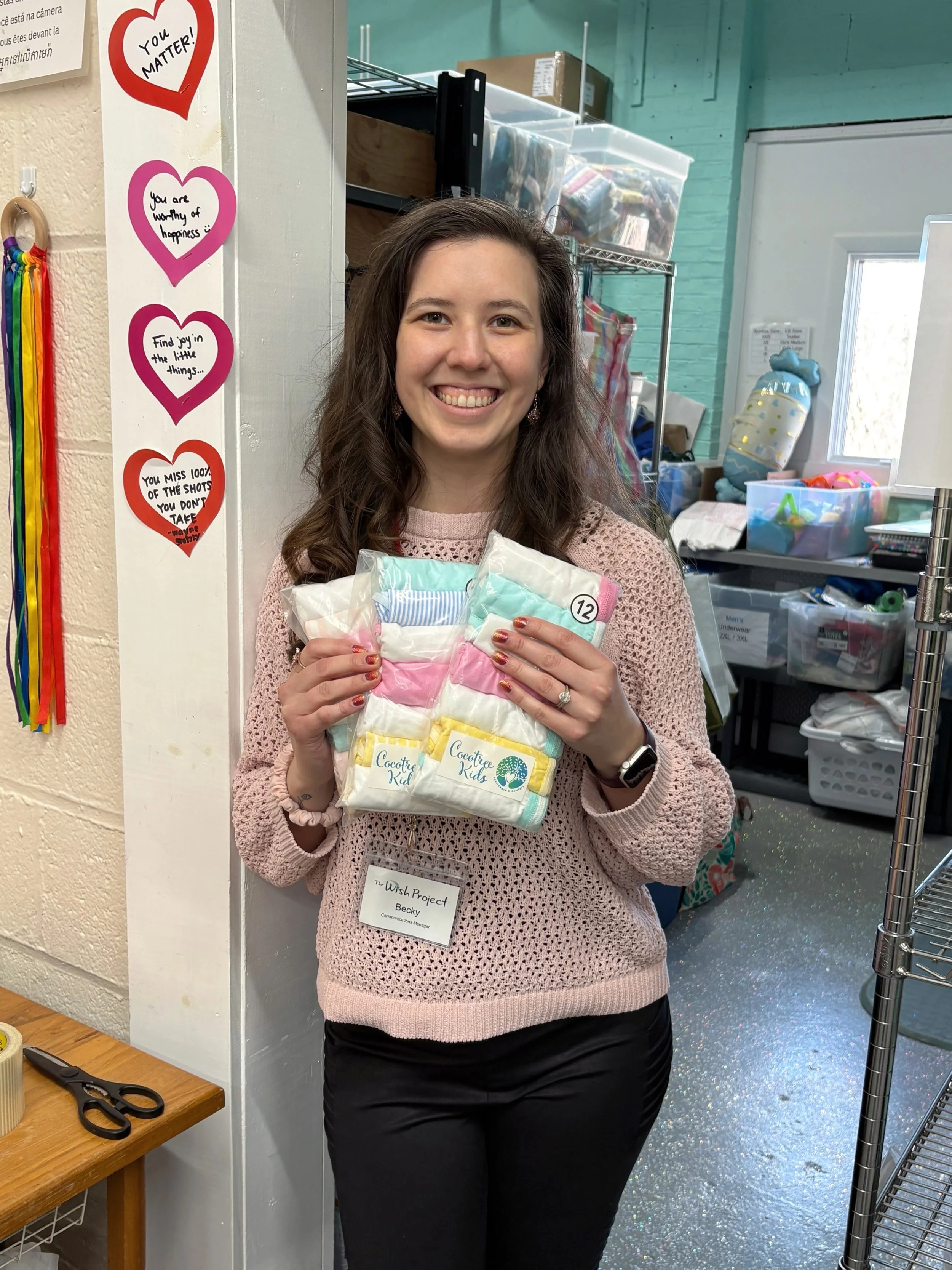 Today we&rsquo;re highlighting our partnership with @thewishproject! 🌟 

The Wish Project provides donated clothing, baby essentials, and household goods to aid families in need as they progress toward self-sufficiency. We&rsquo;re proud to support 