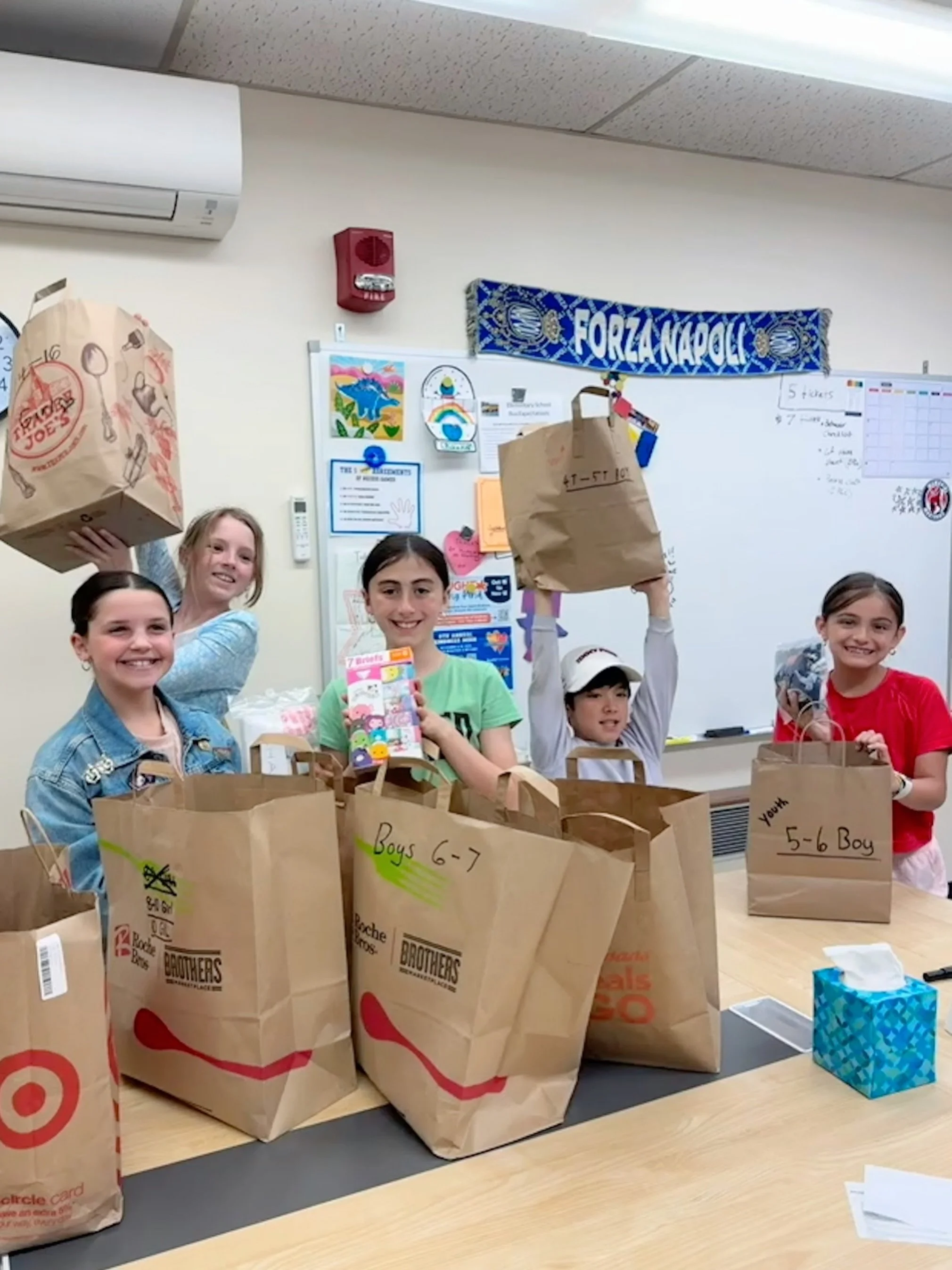 The Memorial Mustangs keep showing up! 🐎 

Students at Memorial Elementary School in Natick have been hosting underwear drives for us since we started 5 years ago. 

Most recently, students collected 500 pairs of underwear and sorted them all by siz