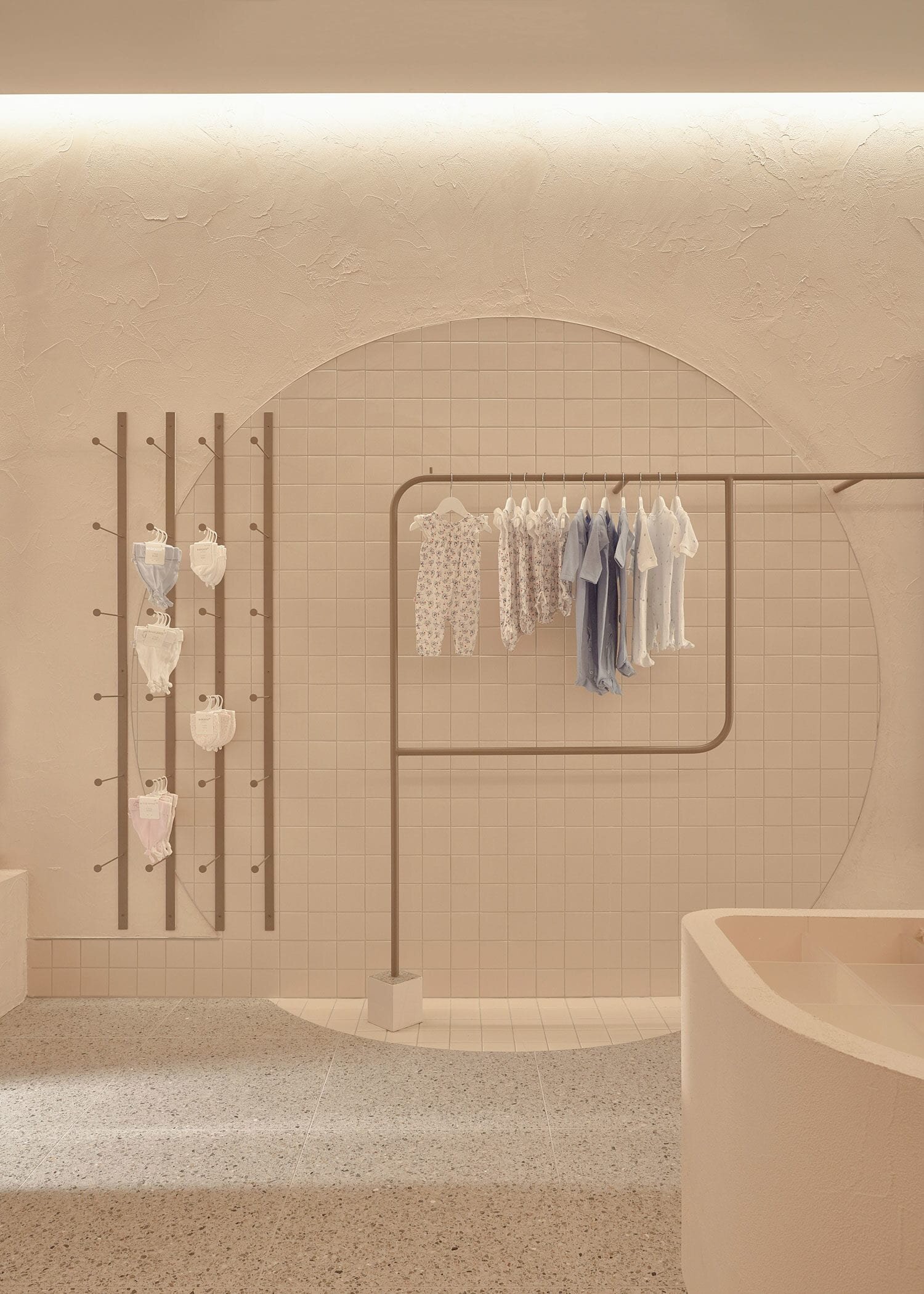 Marquise-Flagship-Malvern-by-Doherty-Design-Studio-Yellowtrace-03-1500x2100.jpg