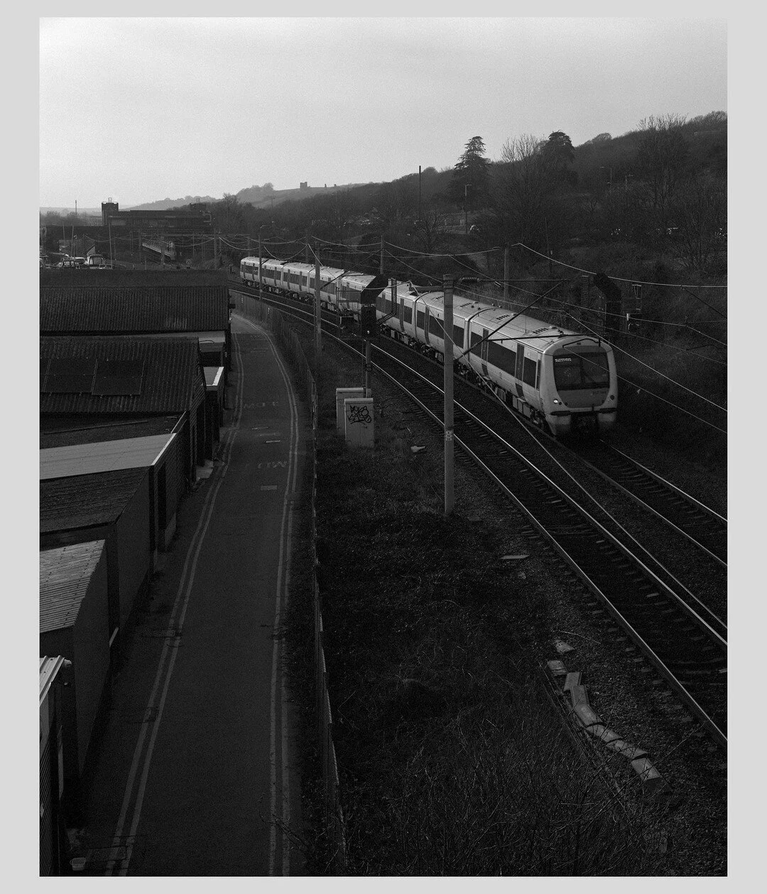 Leigh-on-Sea, Essex (2022)

Shot on ILFORD XP2 120 Film.

www.jamesvesseymiller.com/photography/
&copy;James Vessey-Miller  

#ShotOnFilm #Film #FilmIsNotDead
#FilmPhotography #FilmClubEurope
#LeighOnSea #SouthendOnSea #Essex #Rail #c2c
#IlfordXP2 #I