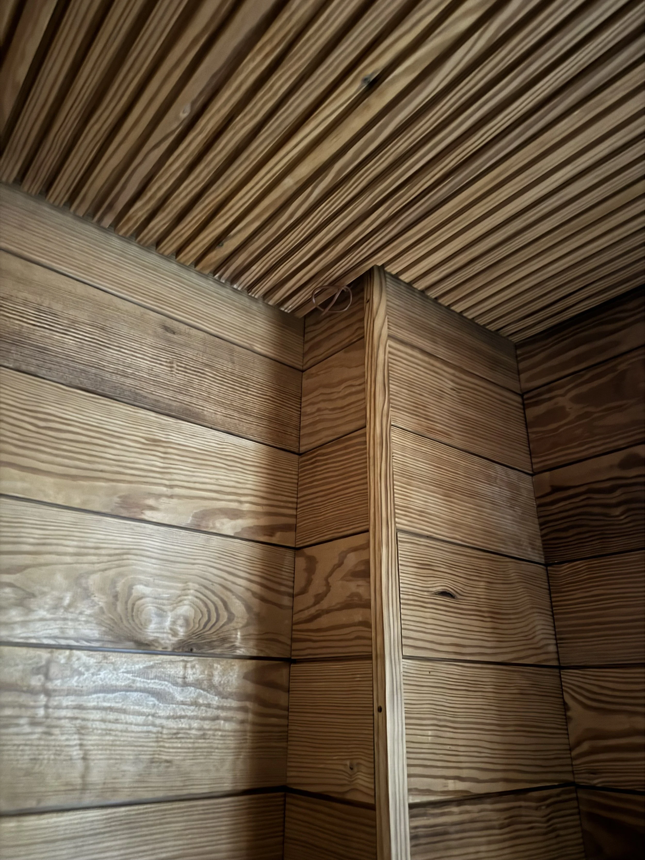 Bison Hut custom saunas, always attention to detail, highest quality and craftsmanship.

