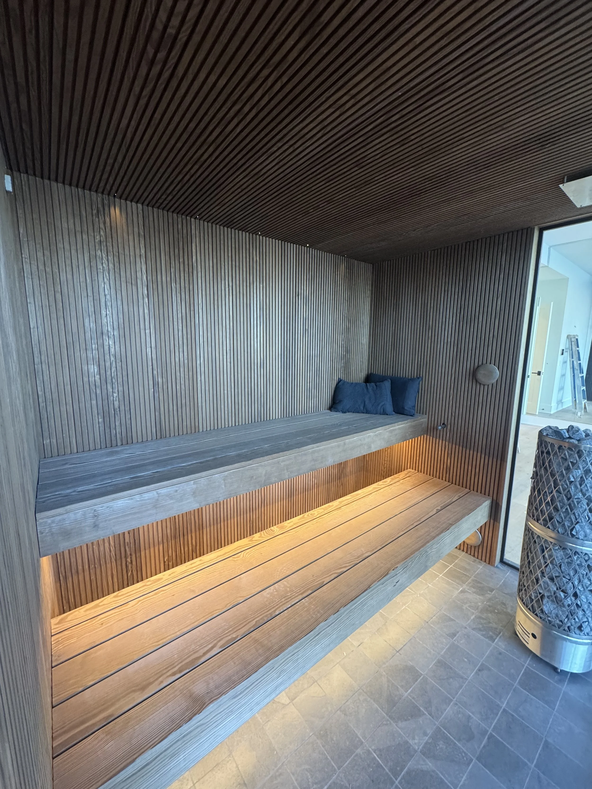 Custom sauna by Bison Hut