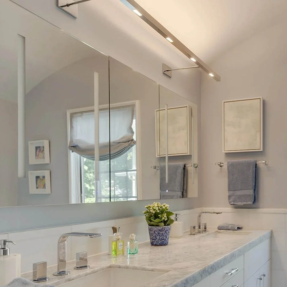 modulightor-modern-vanity-light-Ann-Baumgartner-Design.jpg