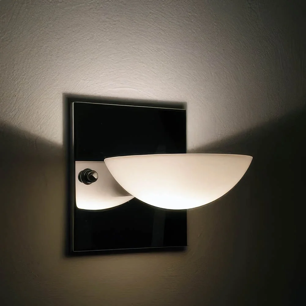 architectural-glass-sconce-Shilo-2-modulightor.jpg