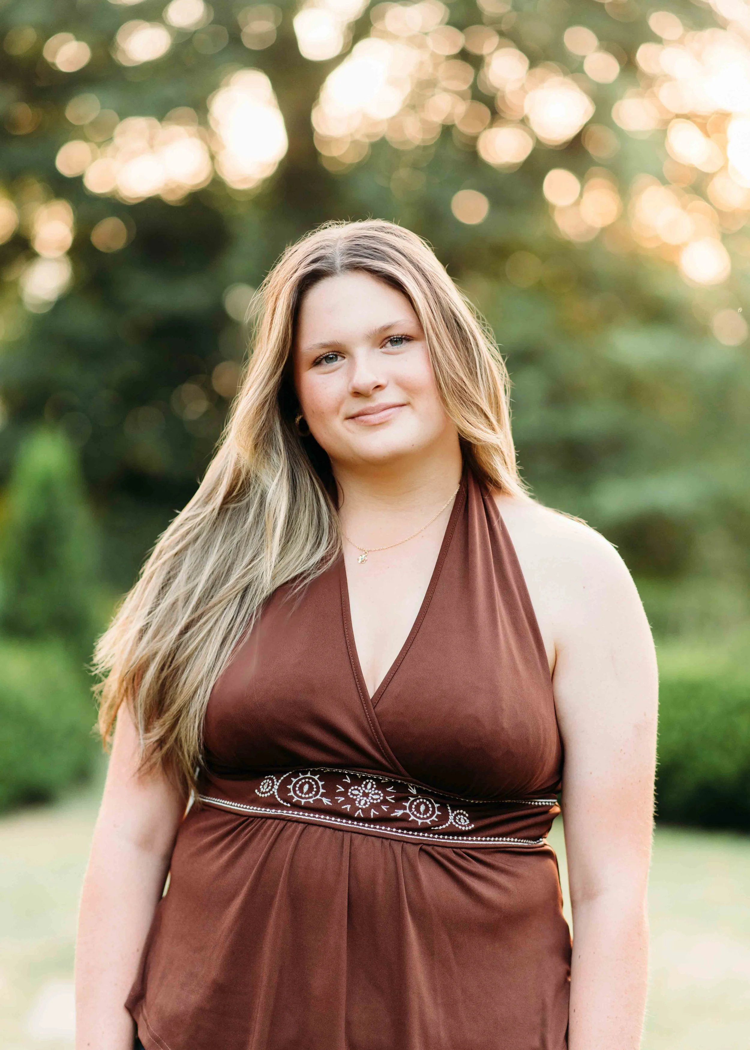 ABBY DALTON SENIOR SESSION 2025_50-SMALL.jpg