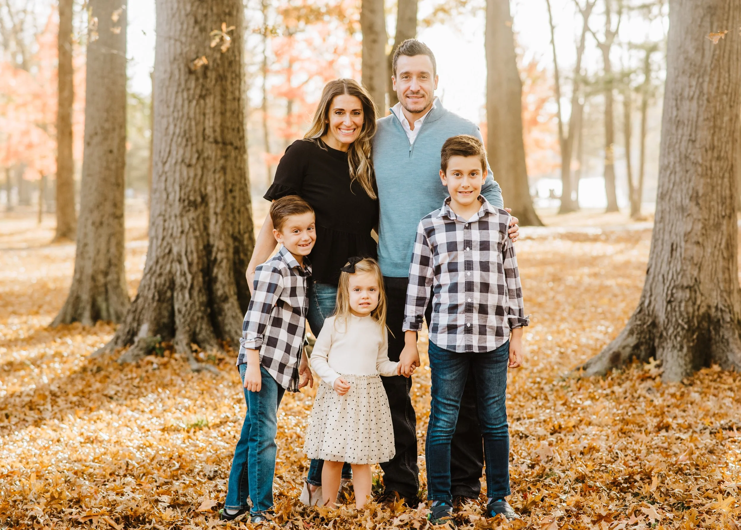 Fall family photo at the Duckpond in Ridgewood