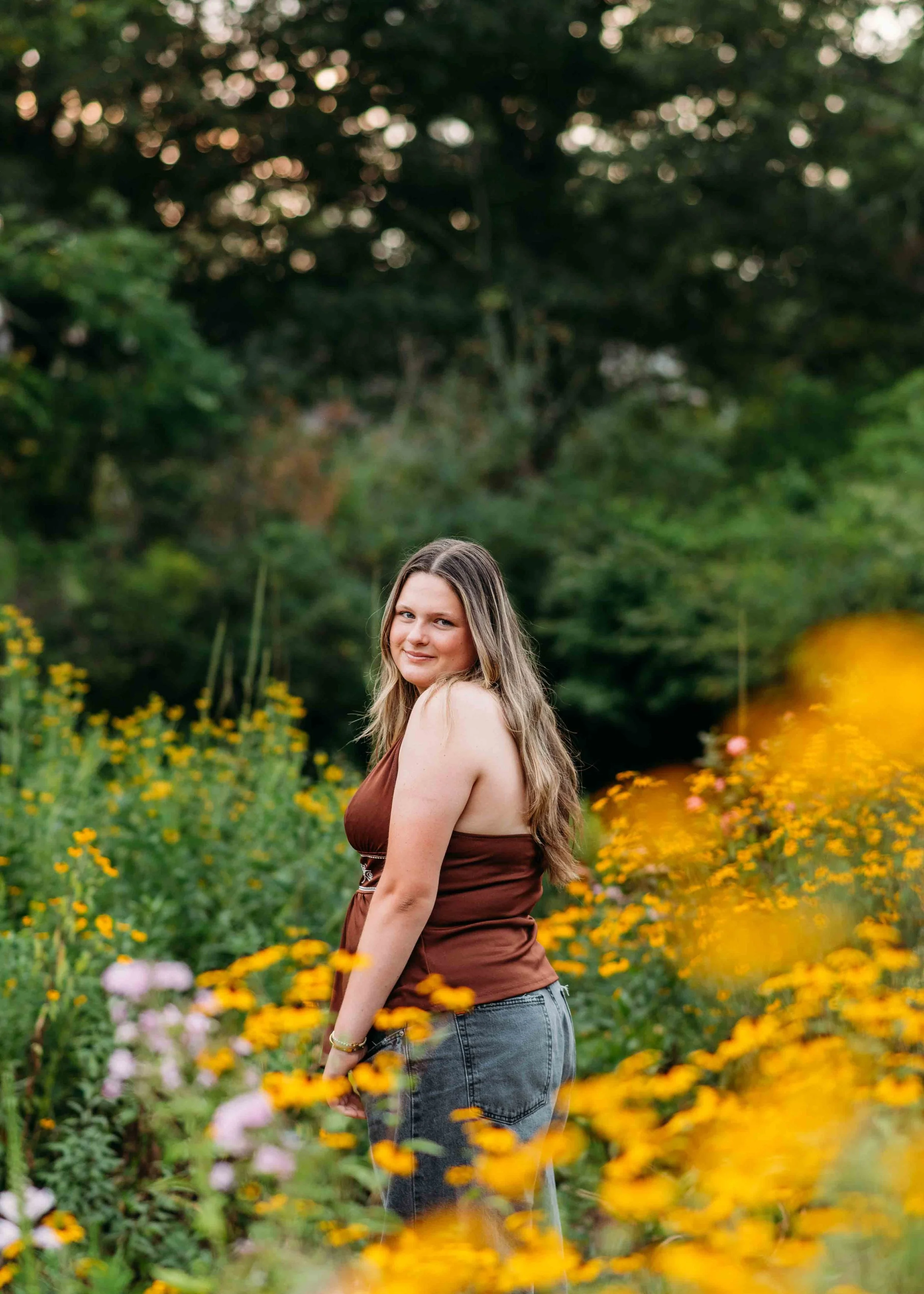 ABBY DALTON SENIOR SESSION 2025_19-SMALL.jpg