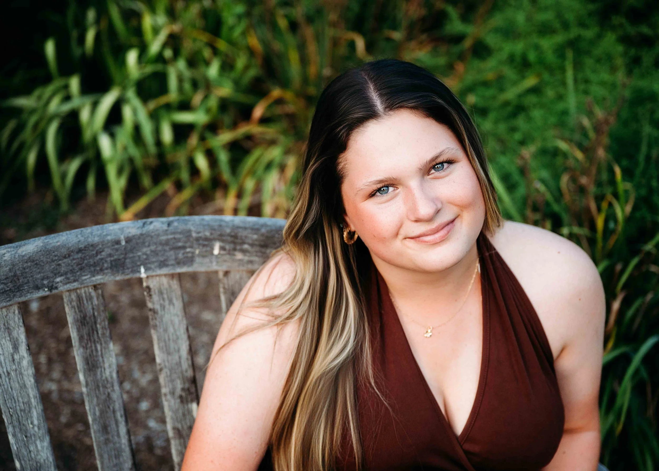 ABBY DALTON SENIOR SESSION 2025_47-SMALL.jpg