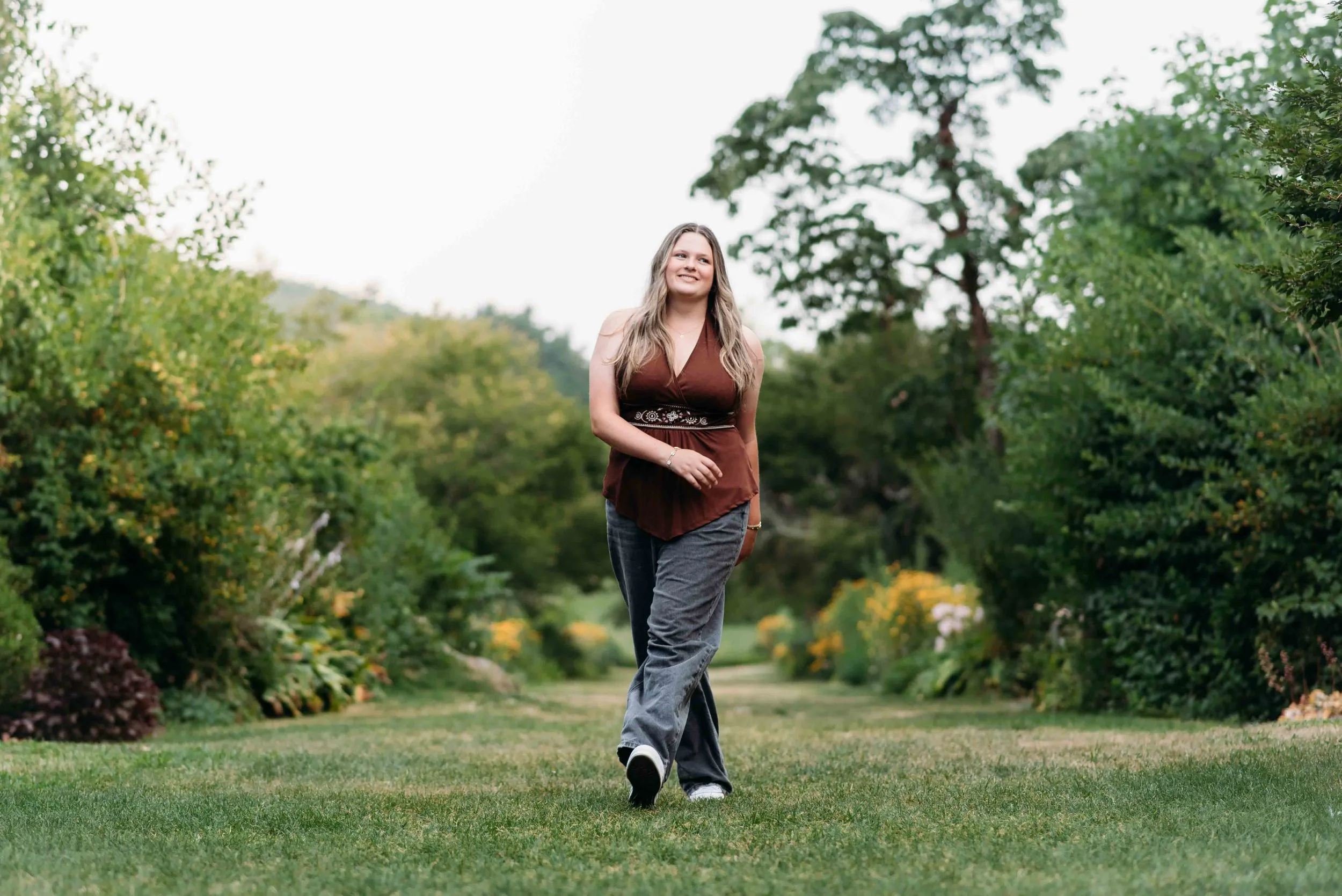 ABBY DALTON SENIOR SESSION 2025_11-SMALL.jpg