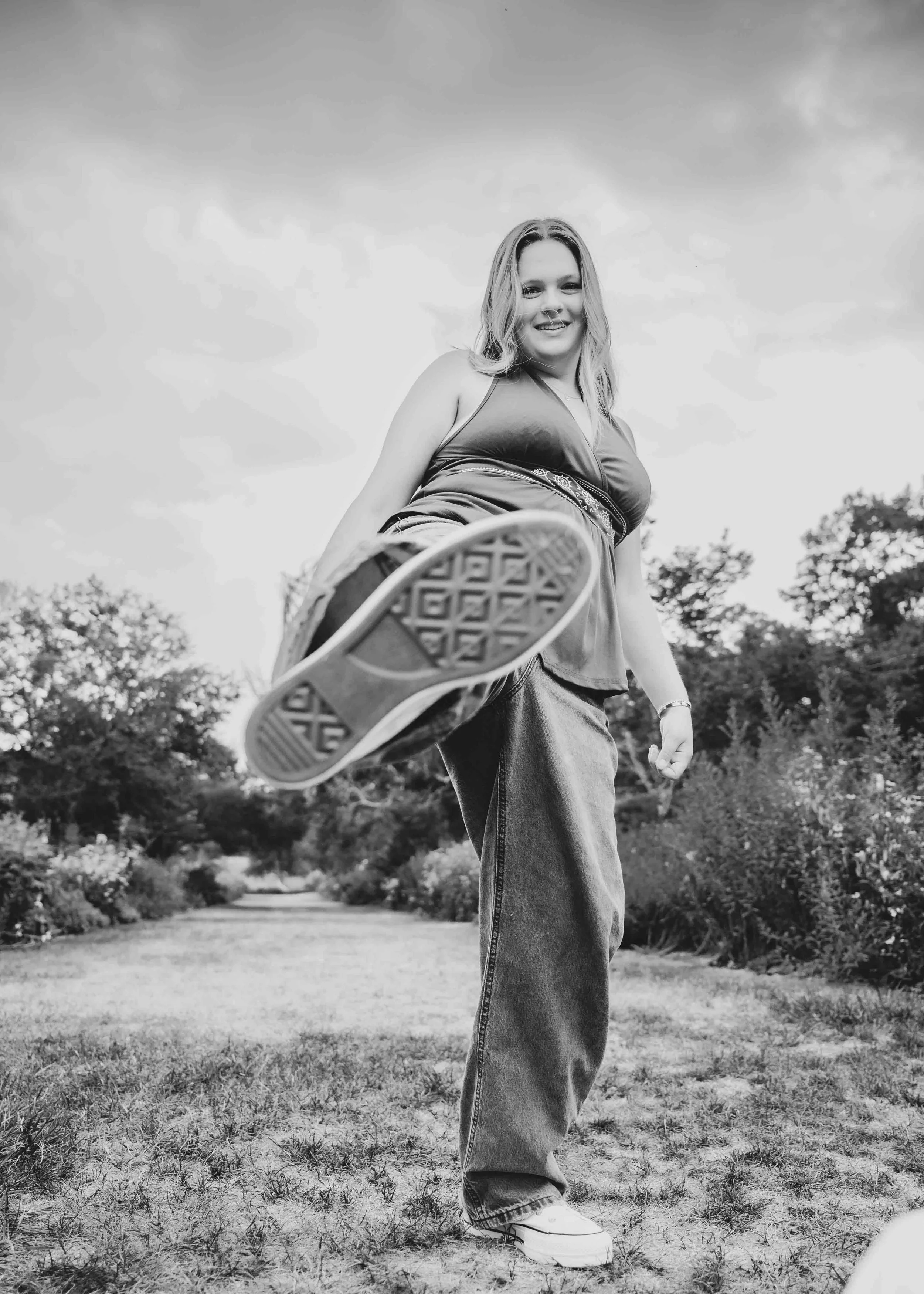 ABBY DALTON SENIOR SESSION 2025_29-SMALL.jpg
