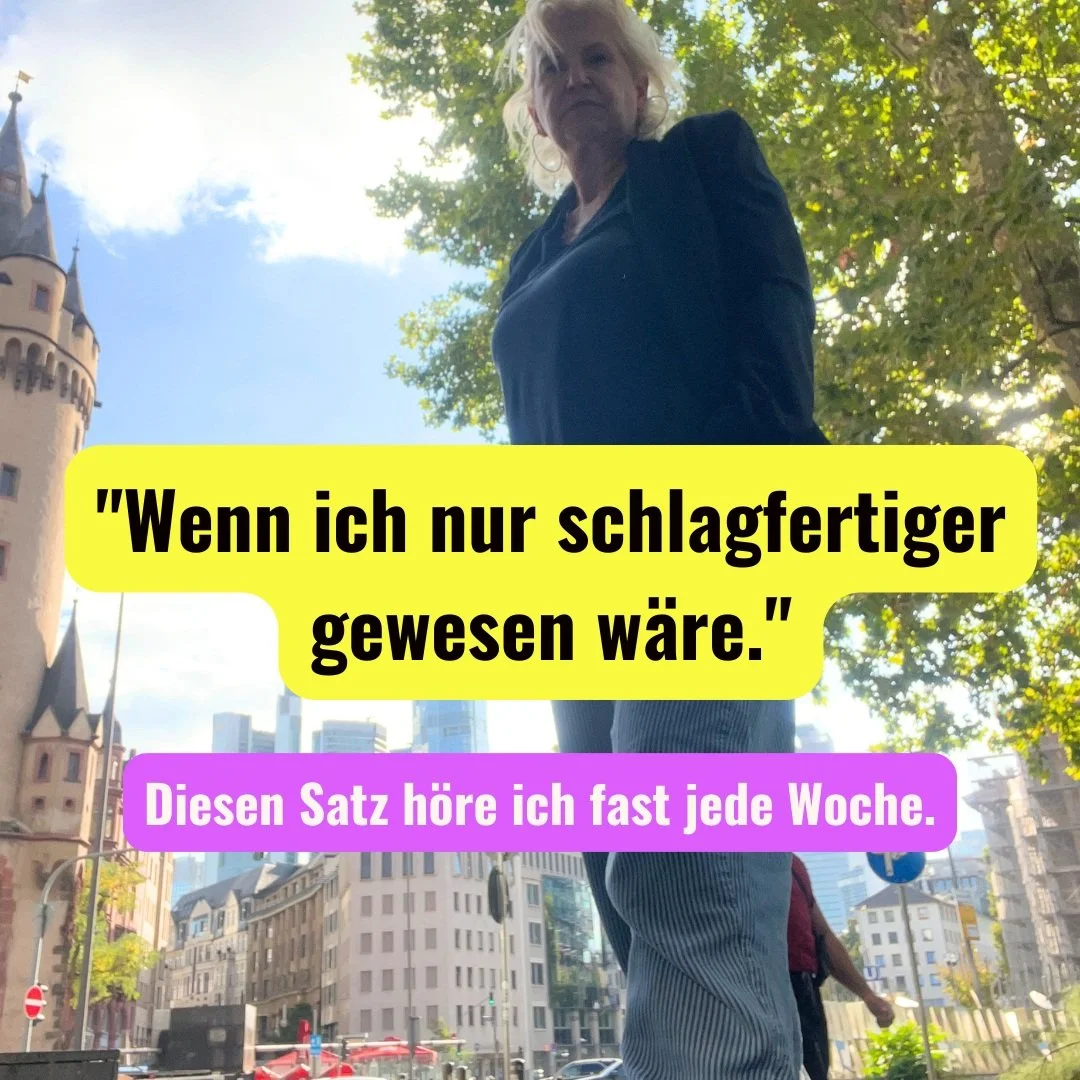 Fast jede Frau, die zu mir kommt, w&uuml;nscht sich Schlagfertigkeit. Und genau dieser Wunsch steht ihr im Weg.
Der Moment ist immer derselbe: Du bist vorbereitet, du bist in der Sache sicher, und dann kommt eine Bemerkung, die mit der Sache nichts z