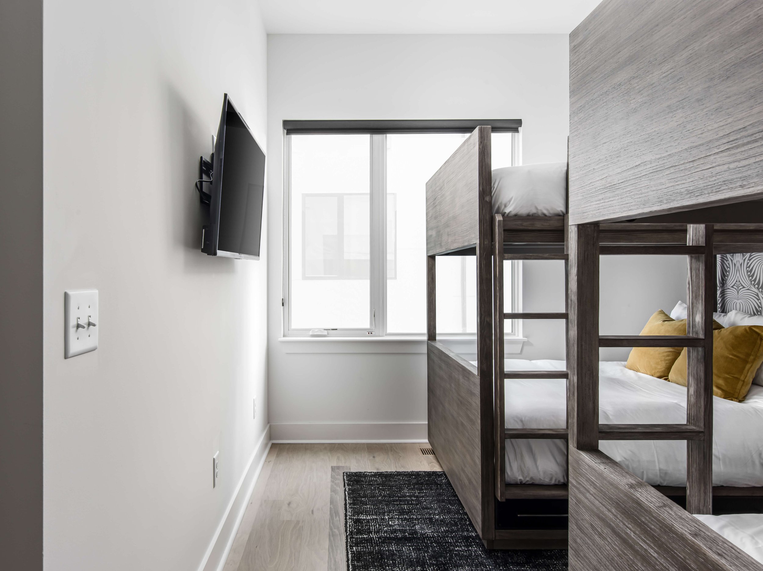 1035B Scovel Street Unit B-print-016-025-B Scovel St 15-4200x3143-300dpi.jpg