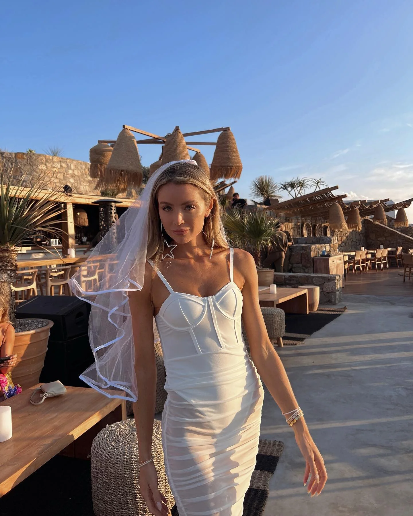 MO&Euml;T, MYKONOS &amp; our POV&hellip;.

Have loved surprising my girls with @moetchandon bubbles 🥂so grateful to have brought this to life! Lots more bubbly still to come 😏