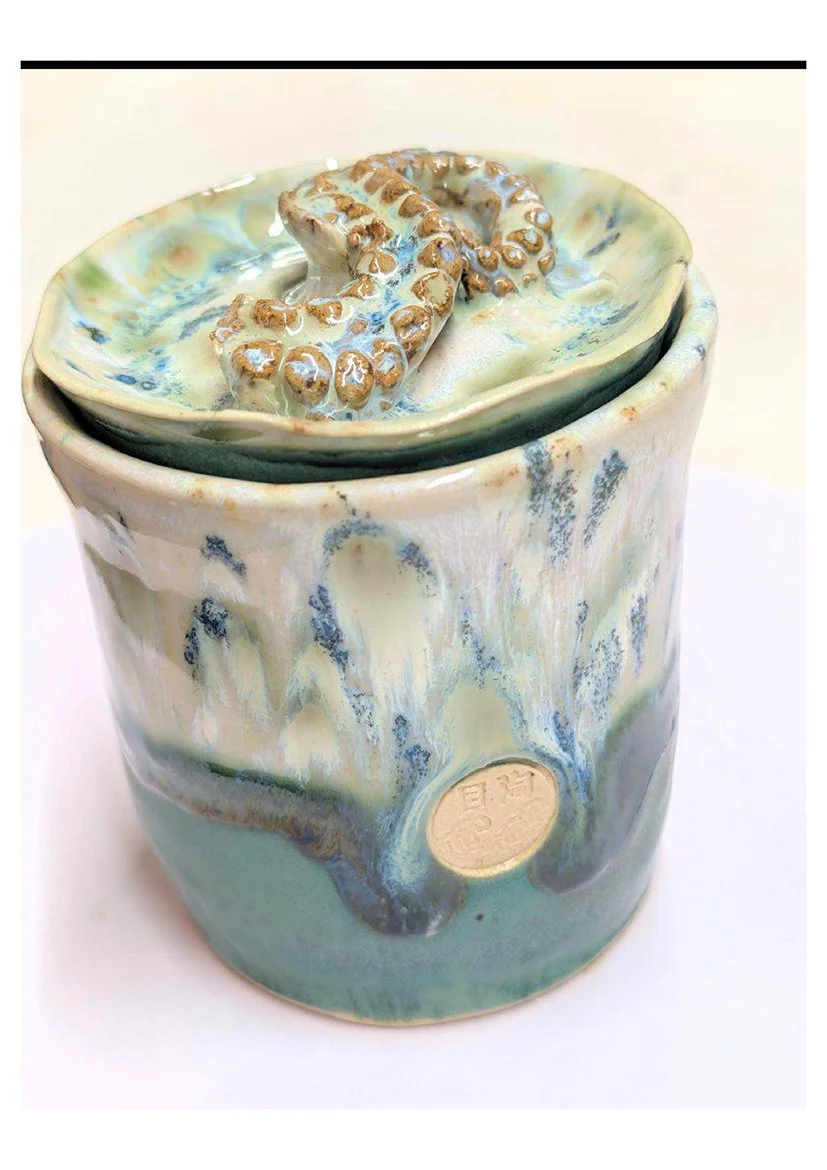 Sea Lidded Jar-compressed - Amanda Knight.jpg